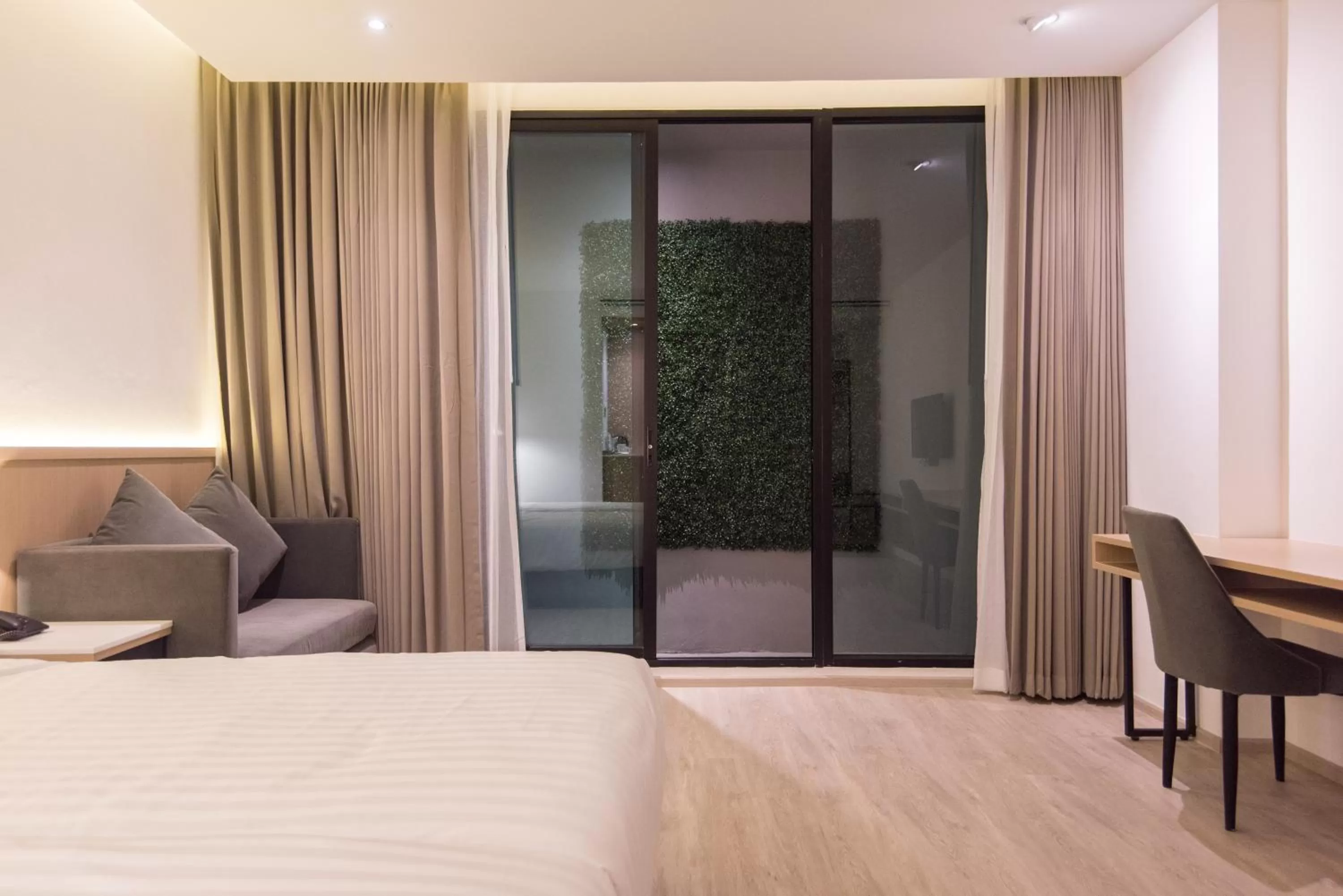 Bed in Madison Bangkok Hotel