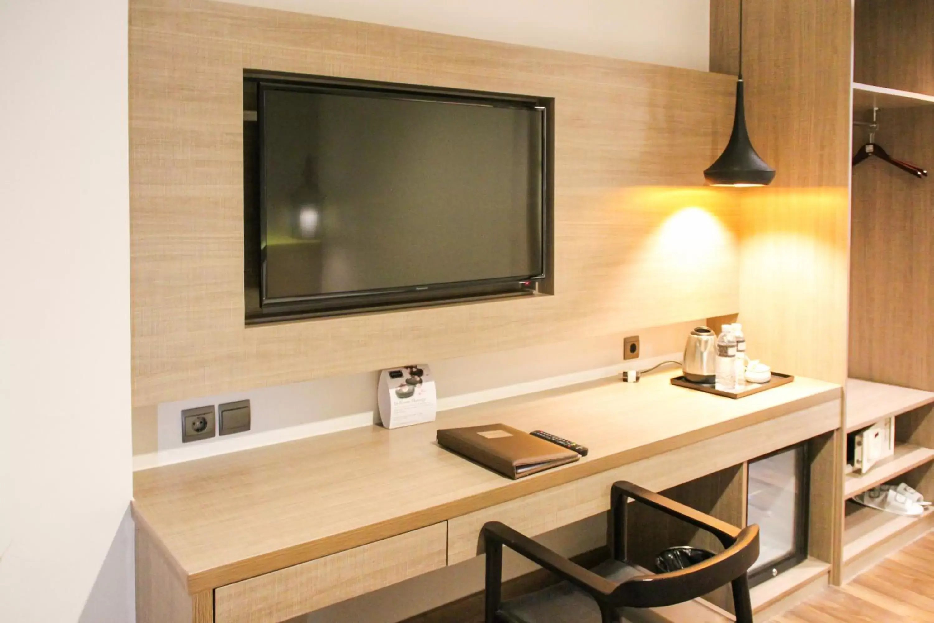 Junior Suite in Rivoli Hotel Jakarta Junior Suite in Rivoli Hotel Jakarta