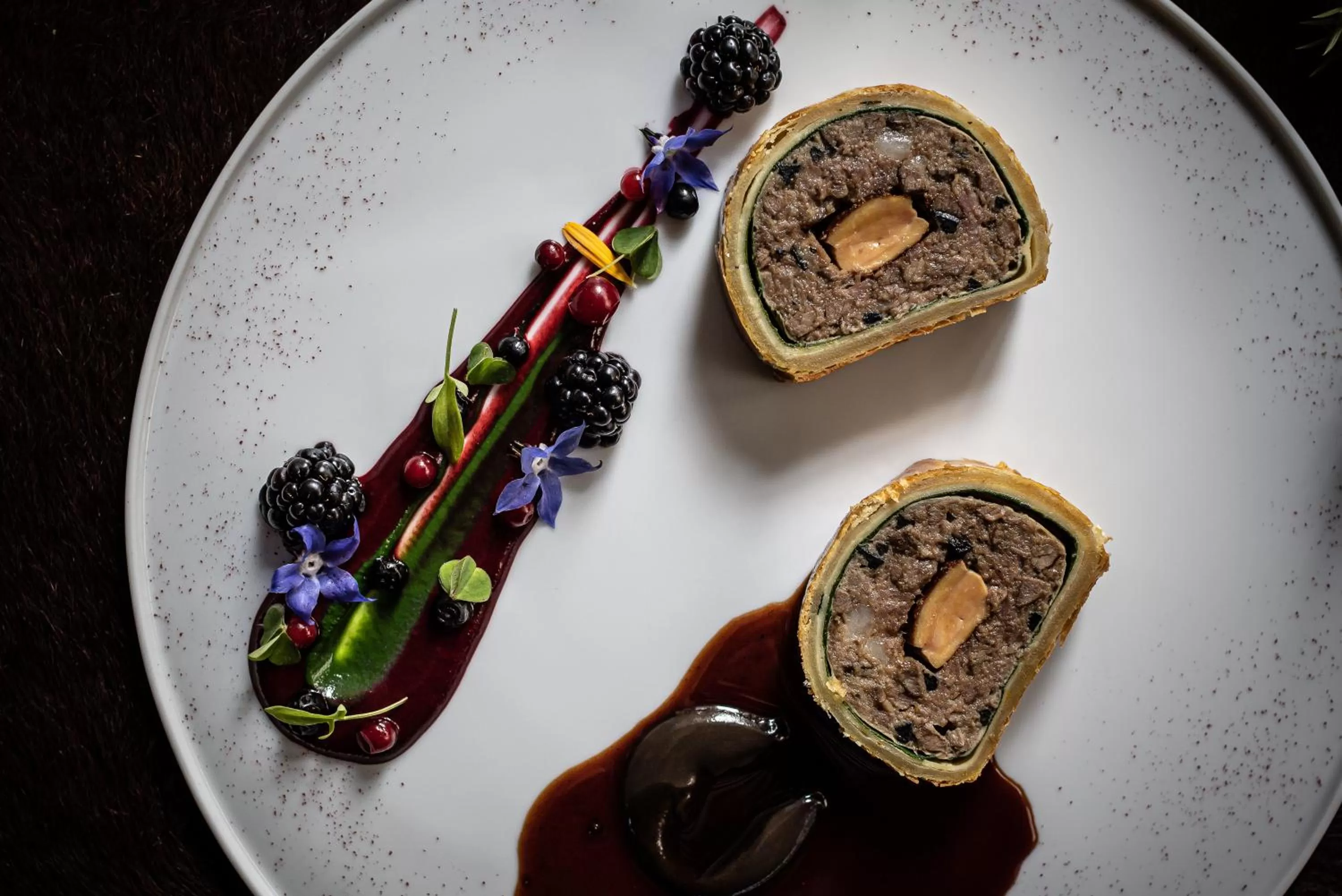 Food and drinks in Relais et Châteaux Le Chambard