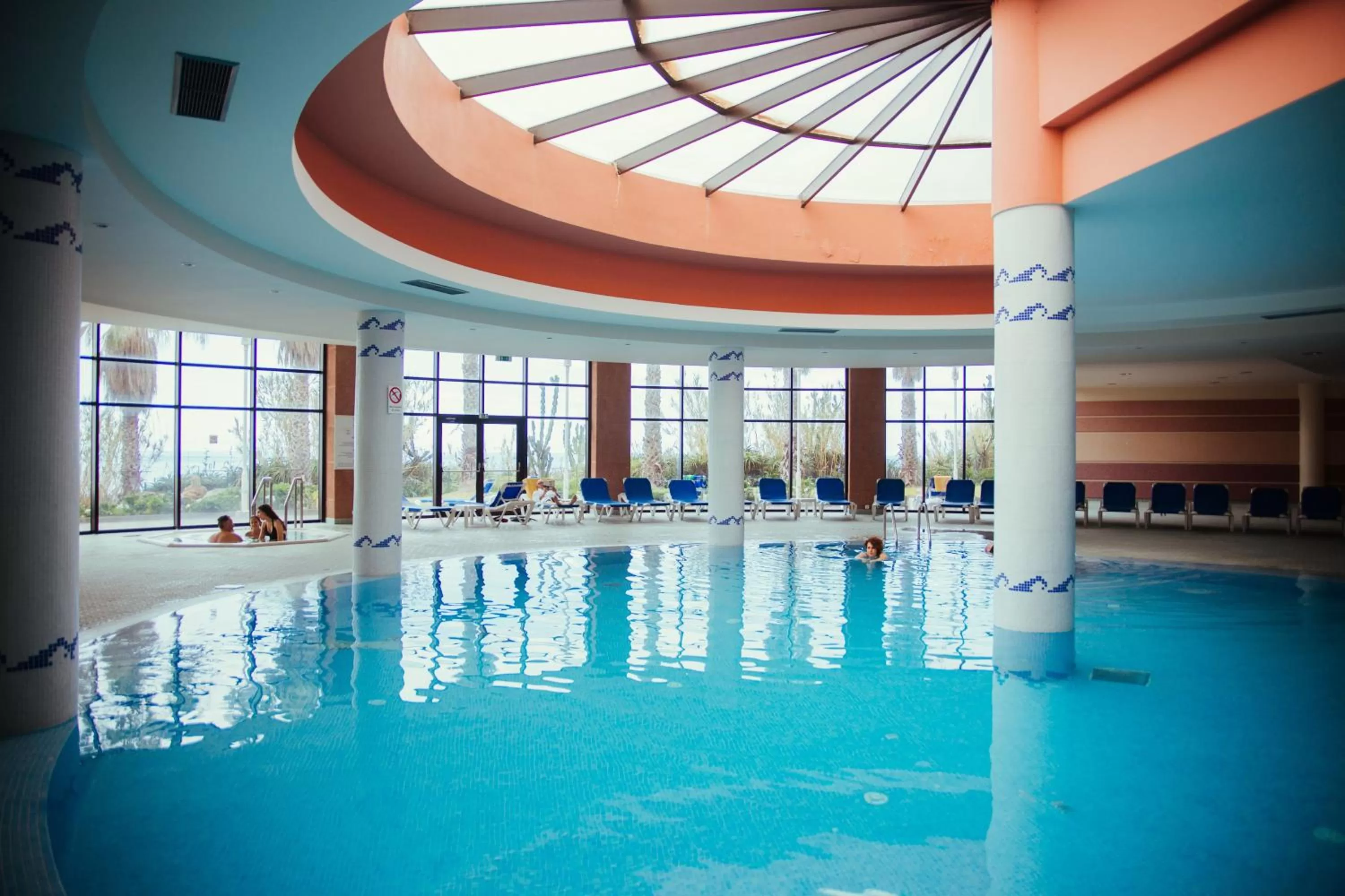 Swimming pool in Monte Mar Palace Hotel