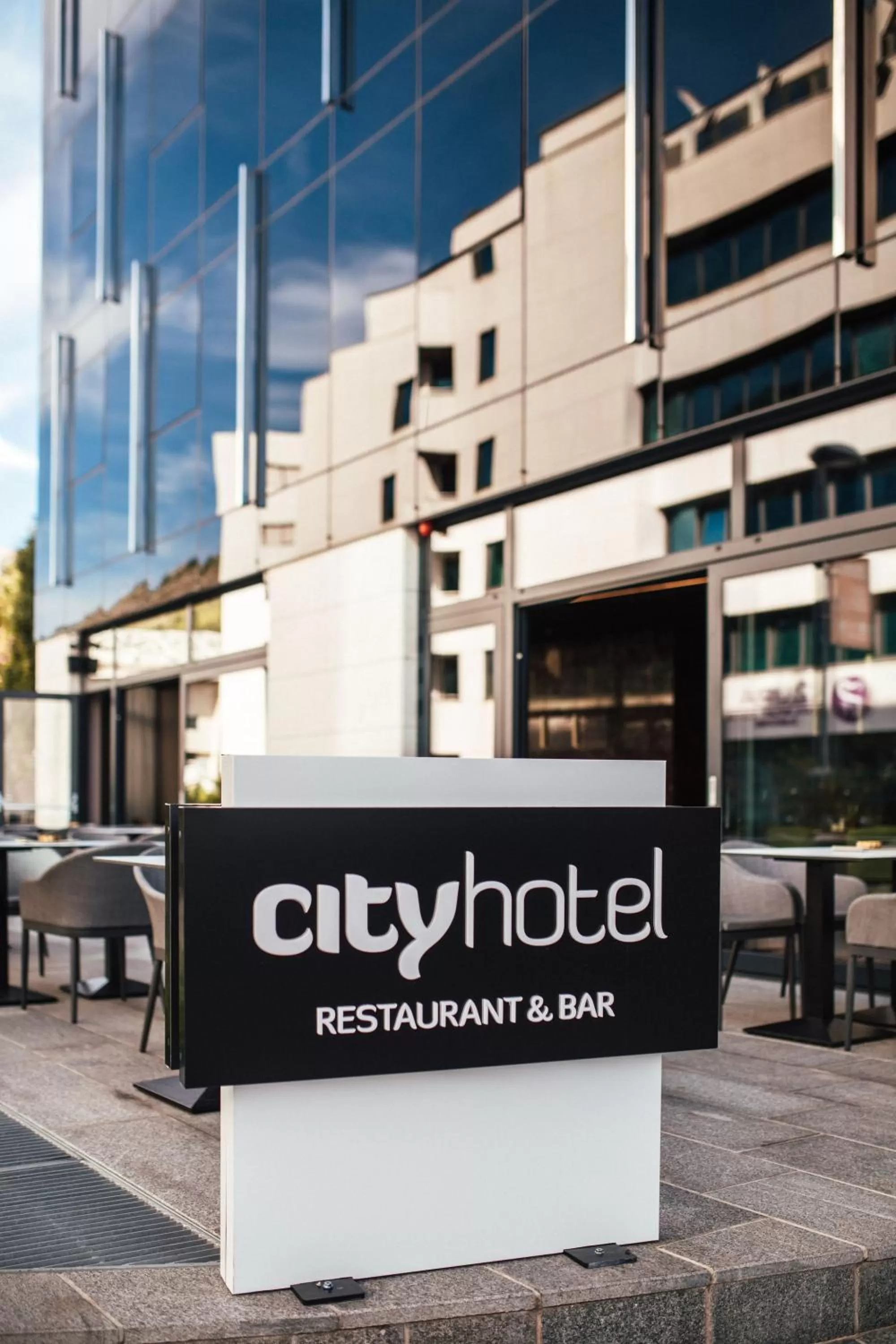 Facade/entrance in City Hotel Dubrovnik