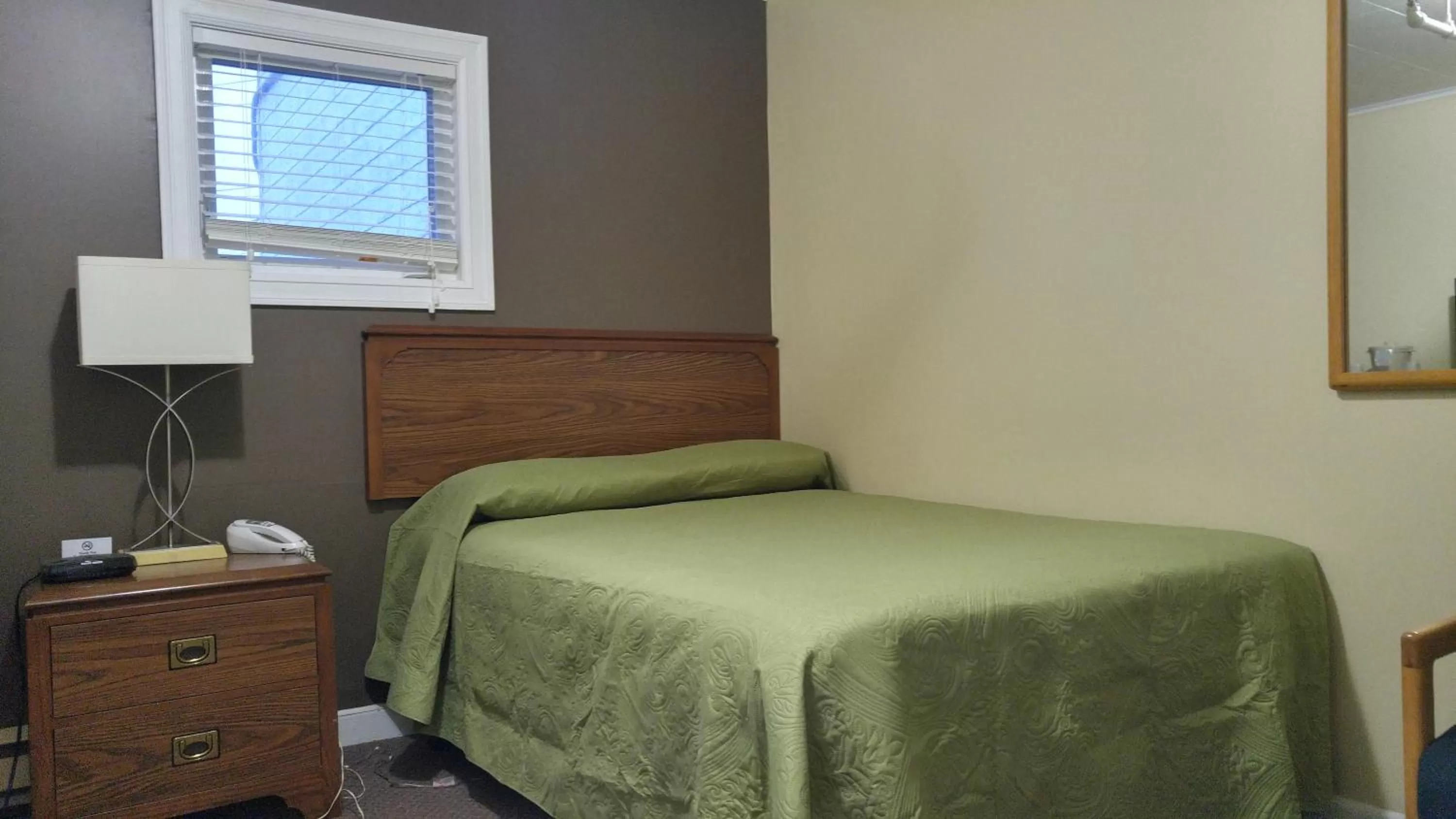 Bedroom, Bed in Historic Hotel Corner Brook