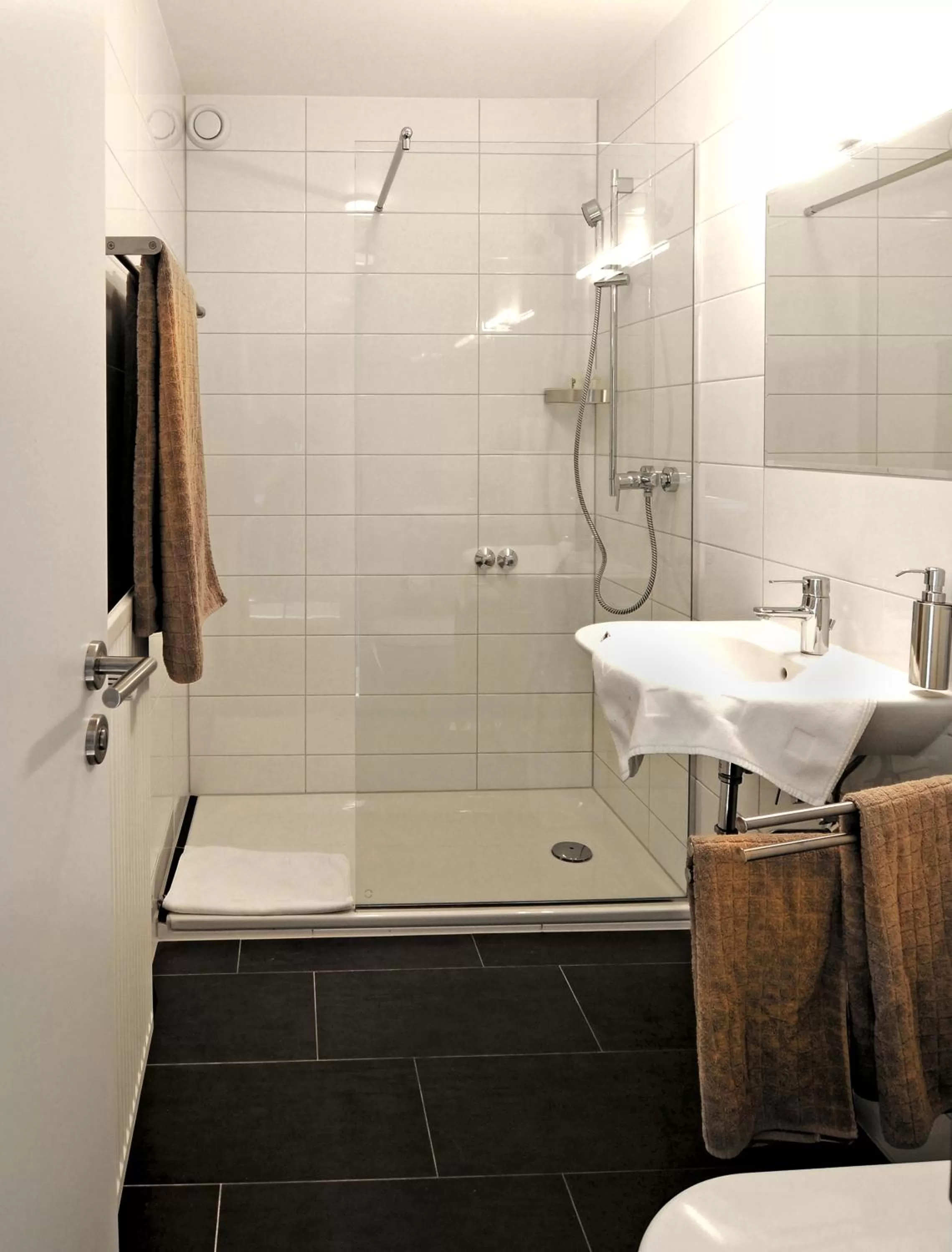 Bathroom in Scheid´s Hotel – Restaurant