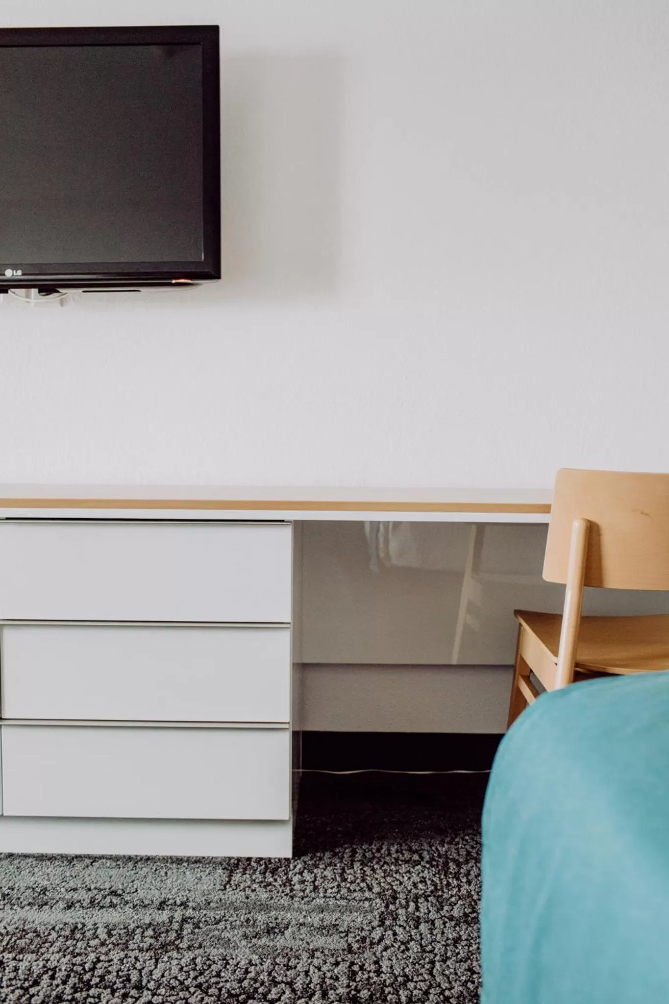 TV and multimedia in La Place Rendez-Vous Hotel