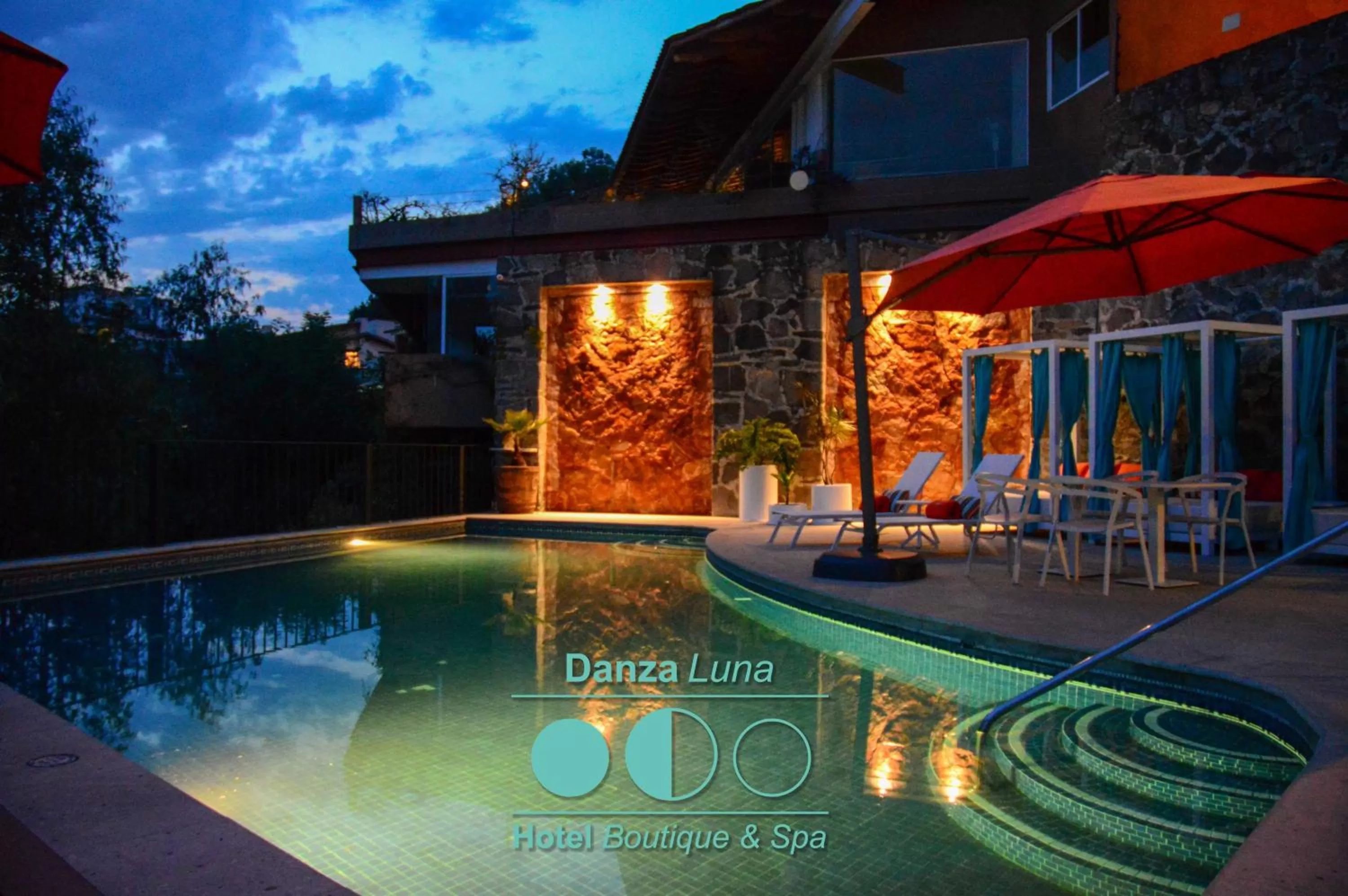 Property building, Swimming Pool in Danzaluna Hotel Boutique