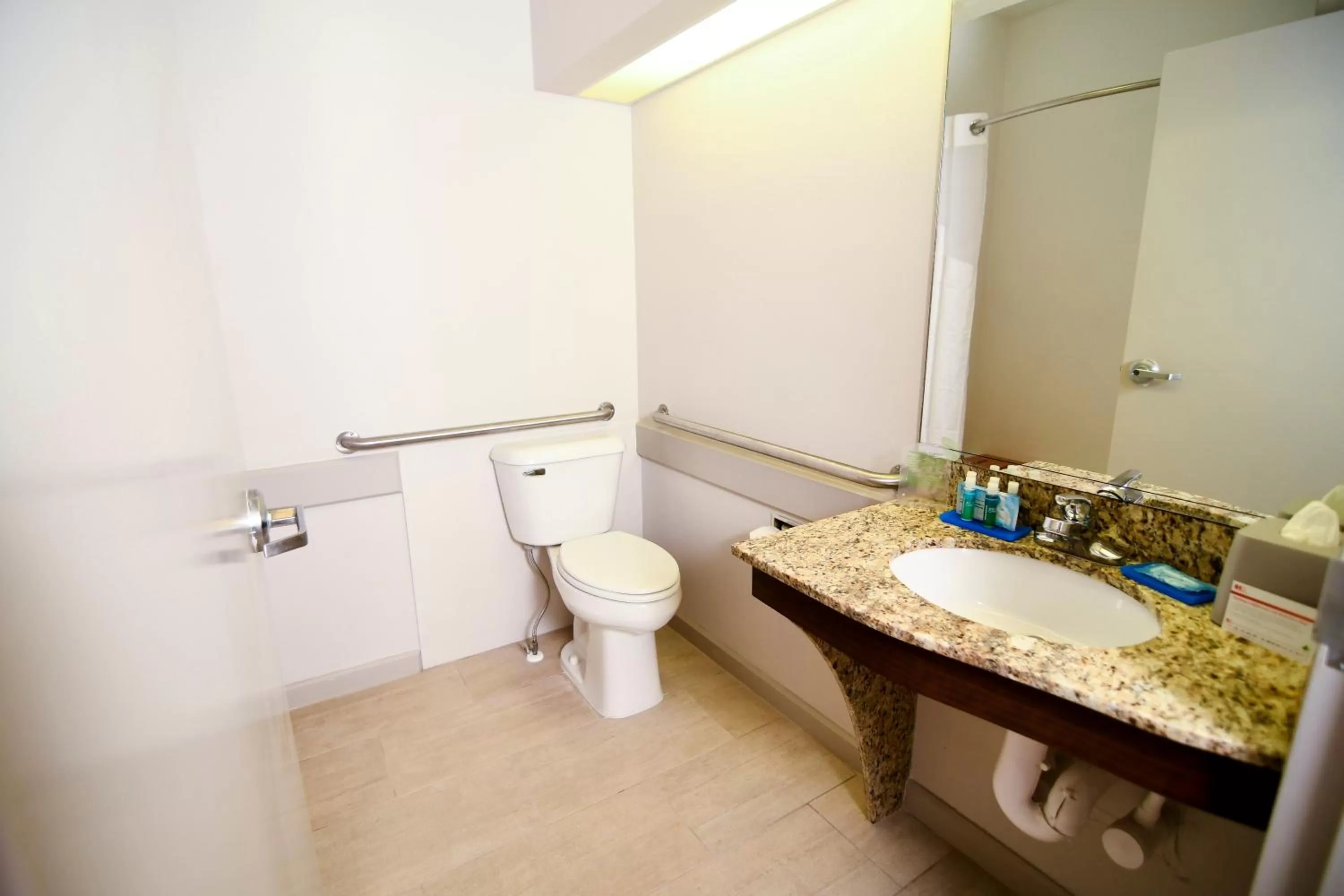 Bathroom in Holiday Inn Express Hotel & Suites Port Clinton-Catawba Island by IHG