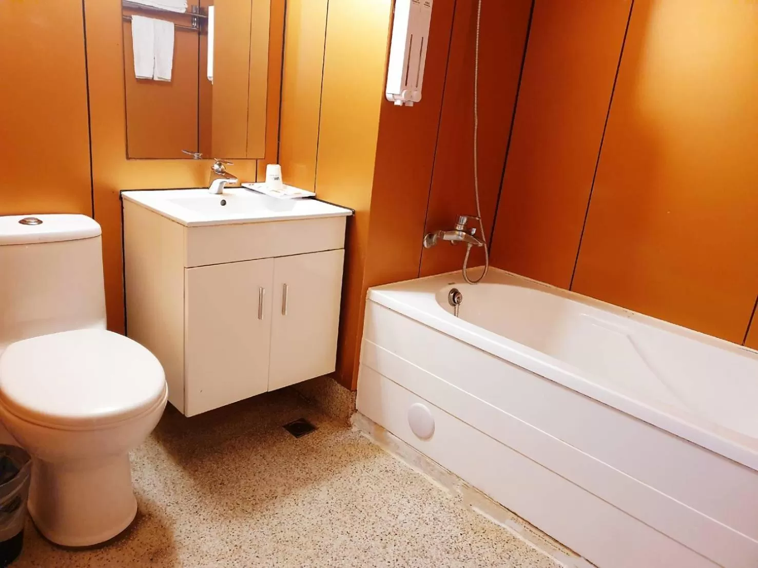 Toilet in Walker Hotel - Chenggong