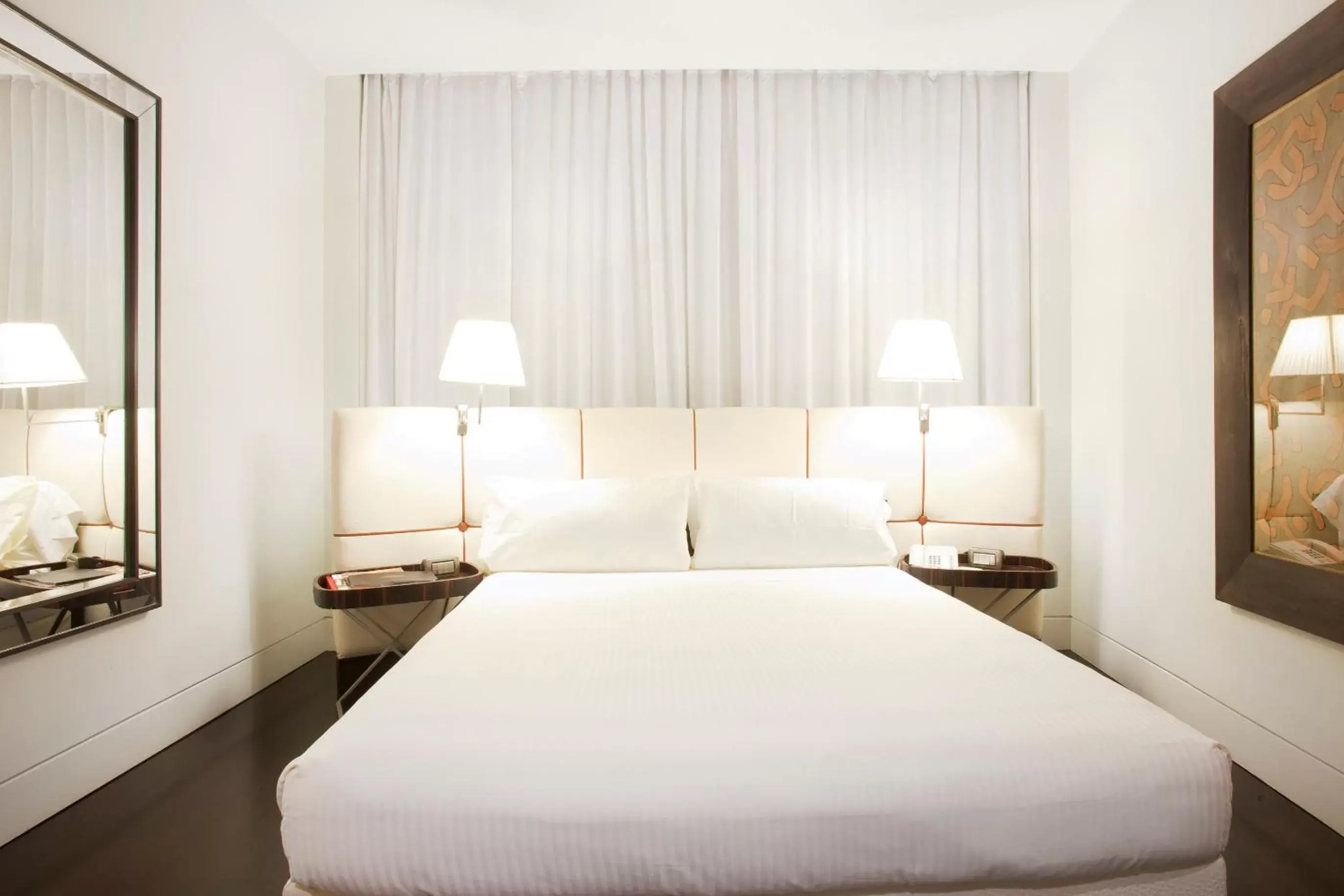 Double Room in Sina The Gray Double Room in Sina The Gray