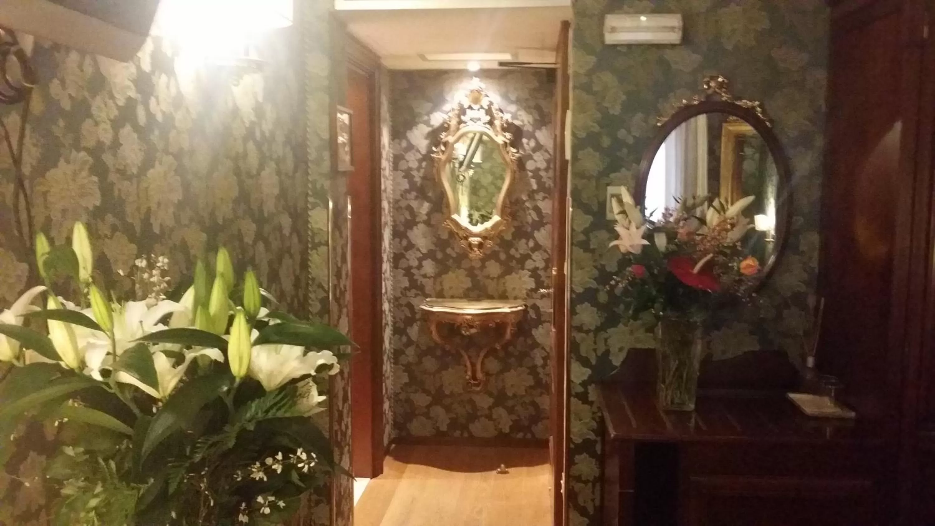 Decorative detail in Royal San Marco Hotel