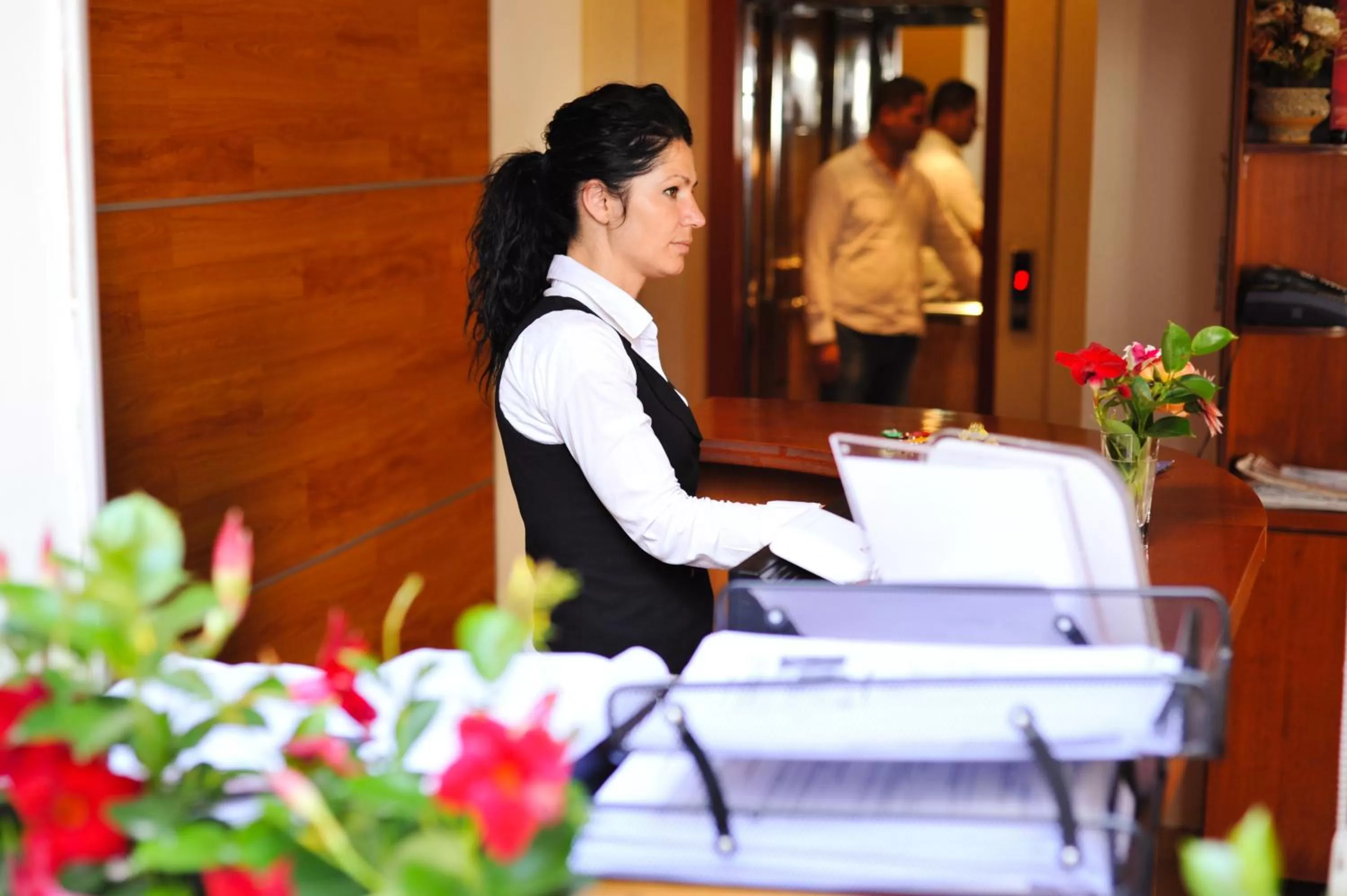 Staff in Hotel Vila e Arte City Center