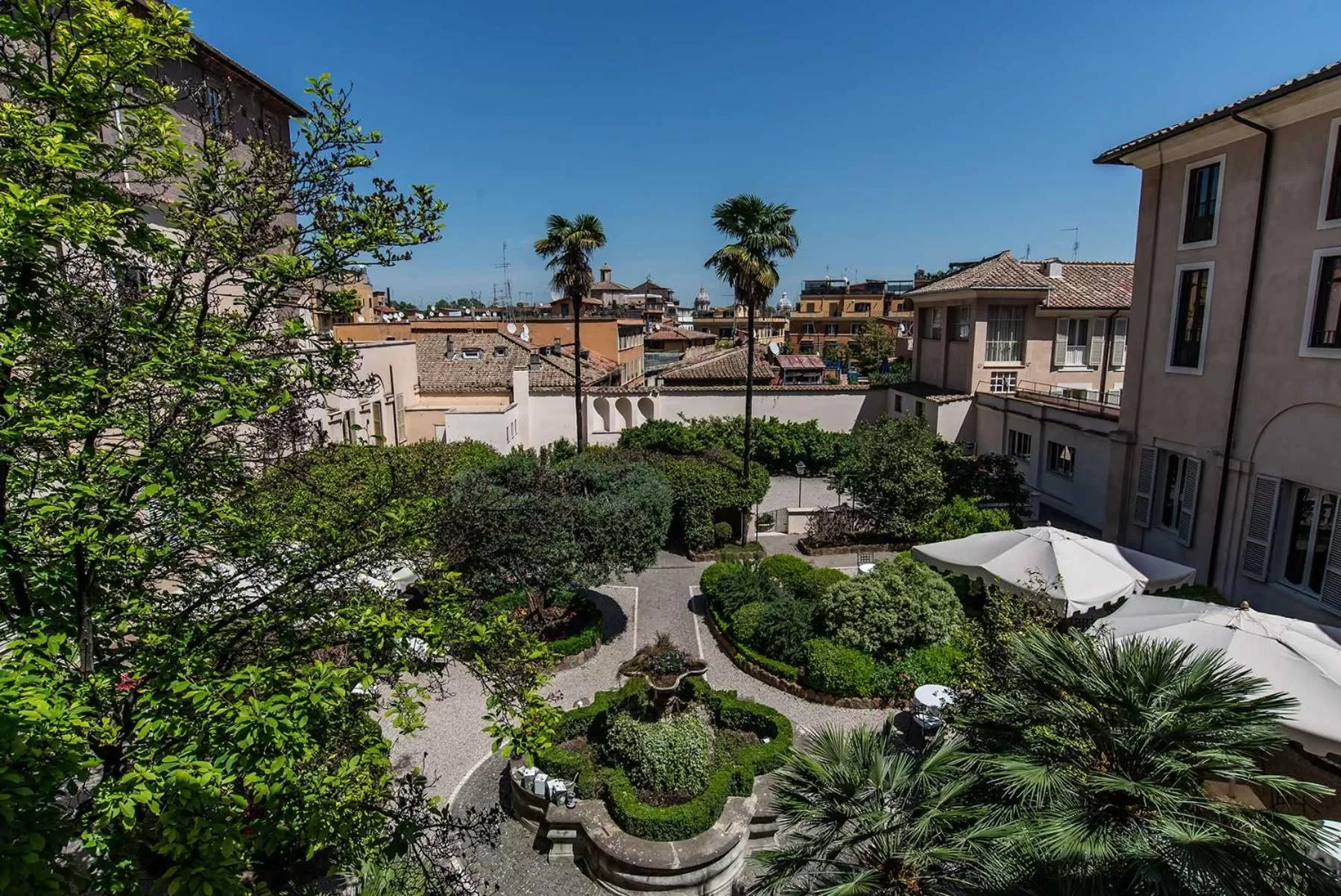 Property building in Donna Camilla Savelli - VRetreats