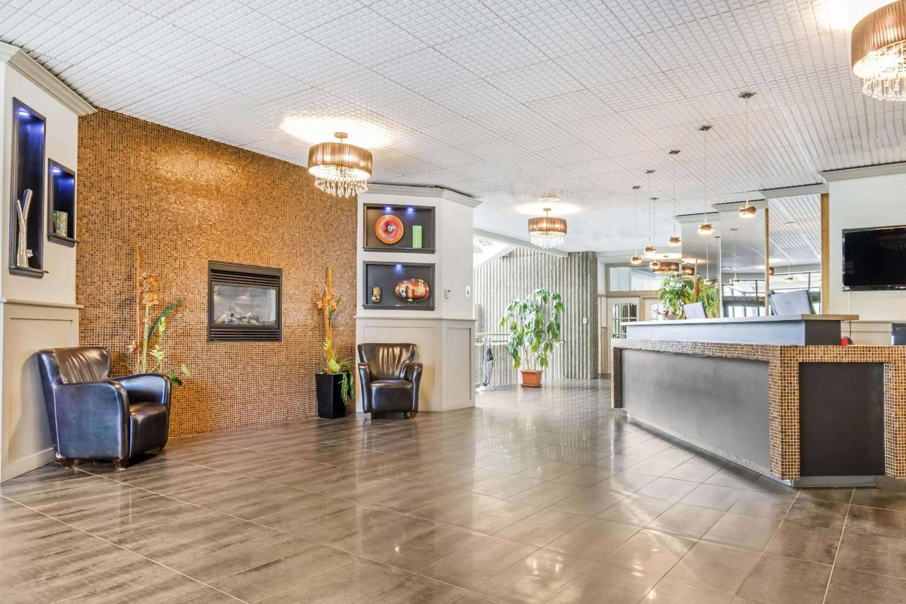Lobby or reception in Travelodge by Wyndham Trois-Rivieres