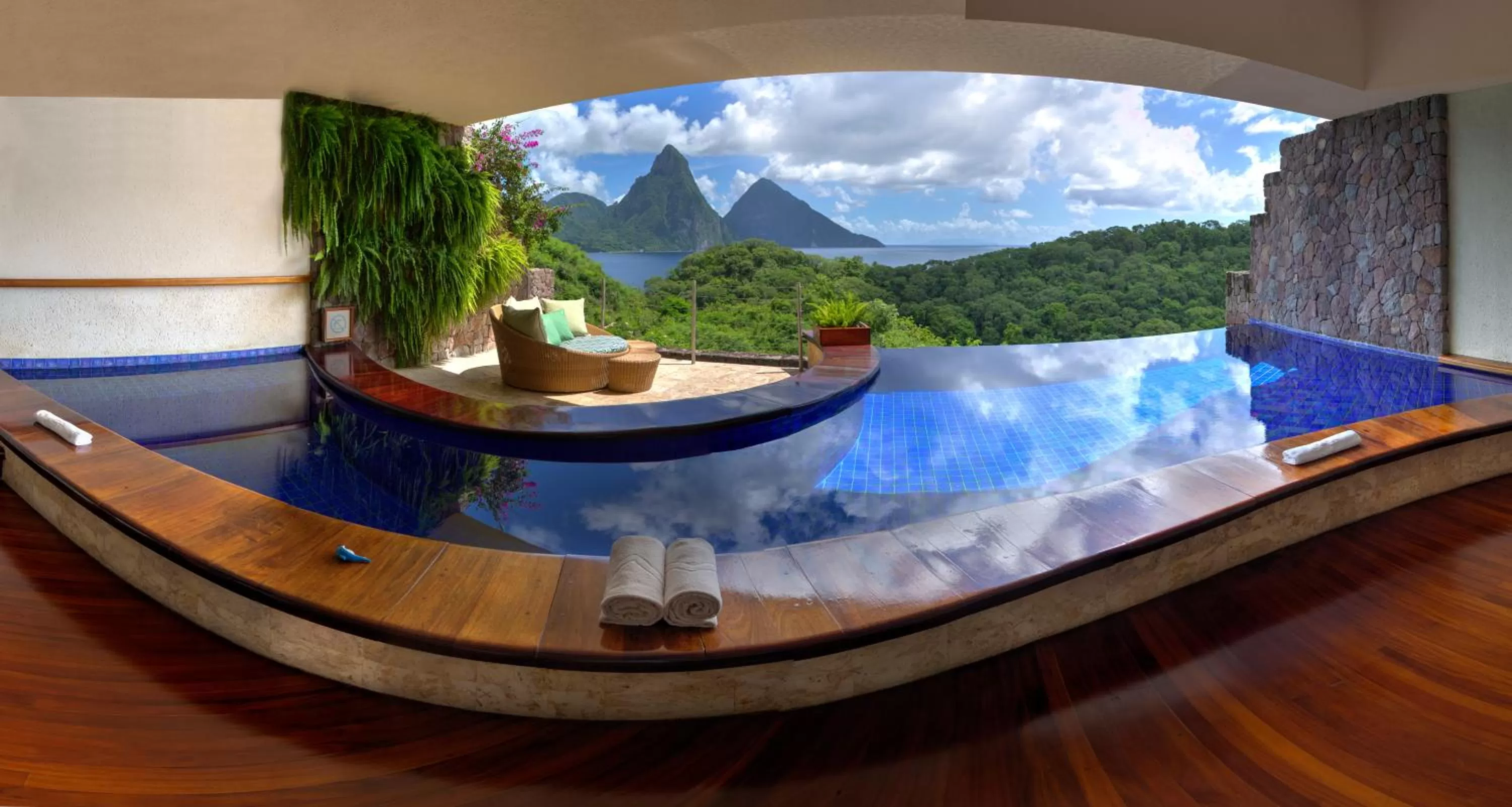 Pool view in Jade Mountain