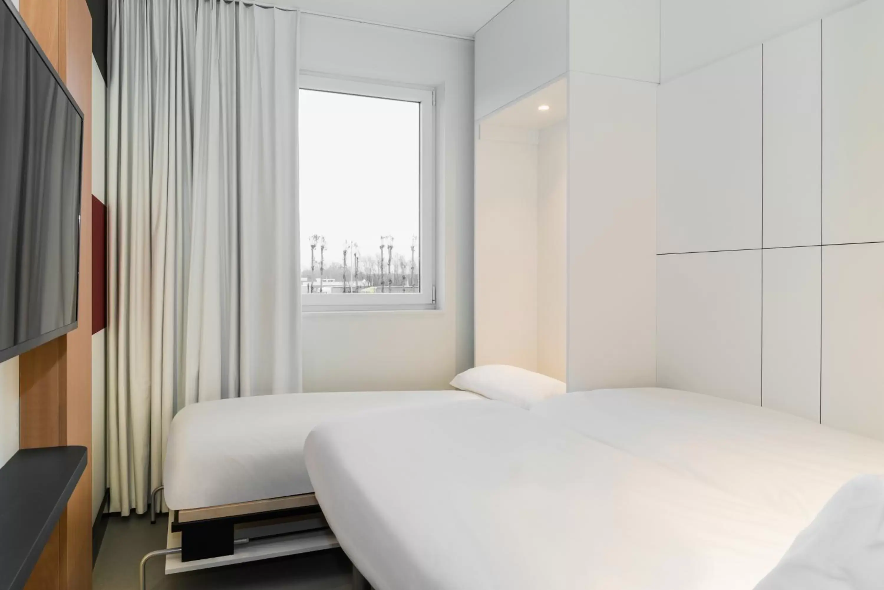 Triple Room in ibis budget Blankenberge Triple Room in ibis budget Blankenberge