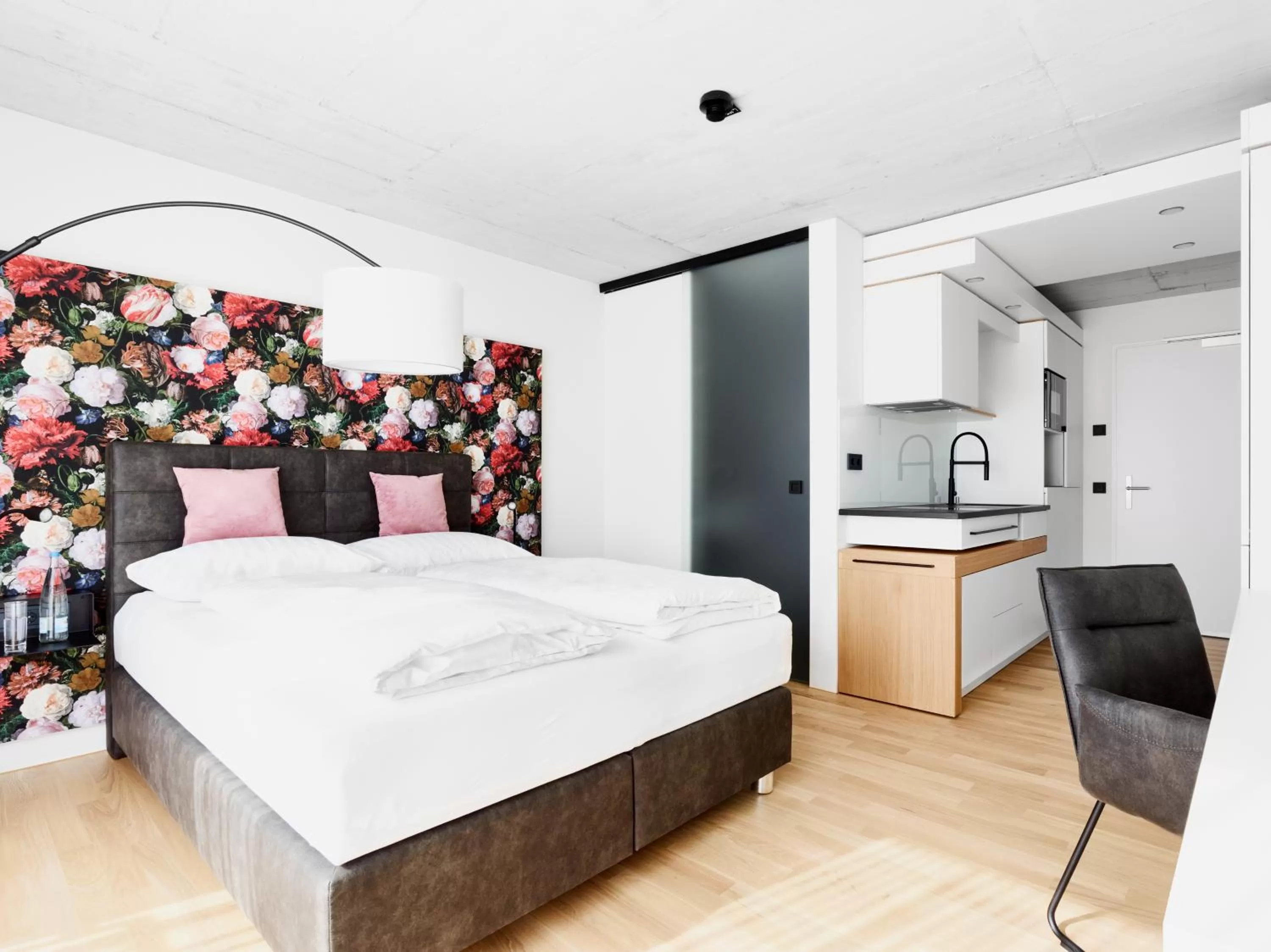 Photo of the whole room, Bed in livisit bergapartments