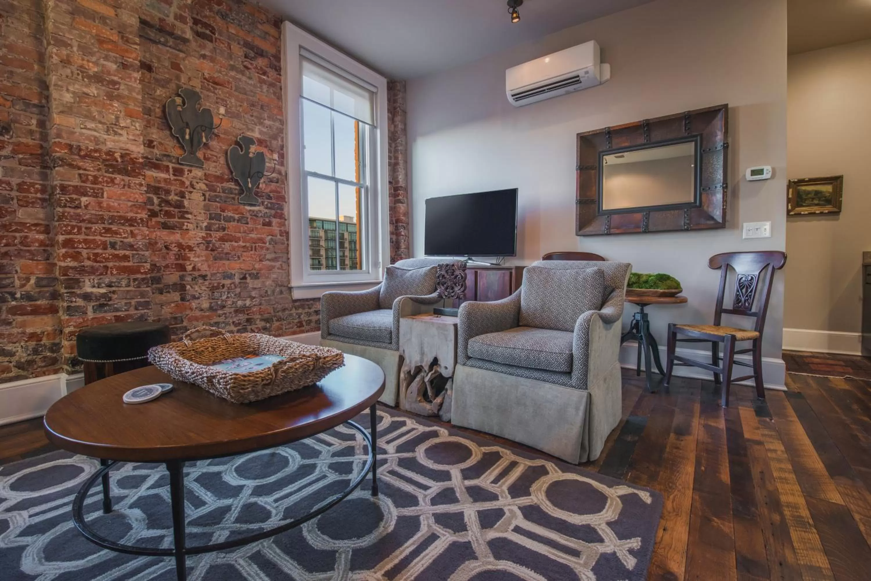 Living room in The Windsor - Asheville