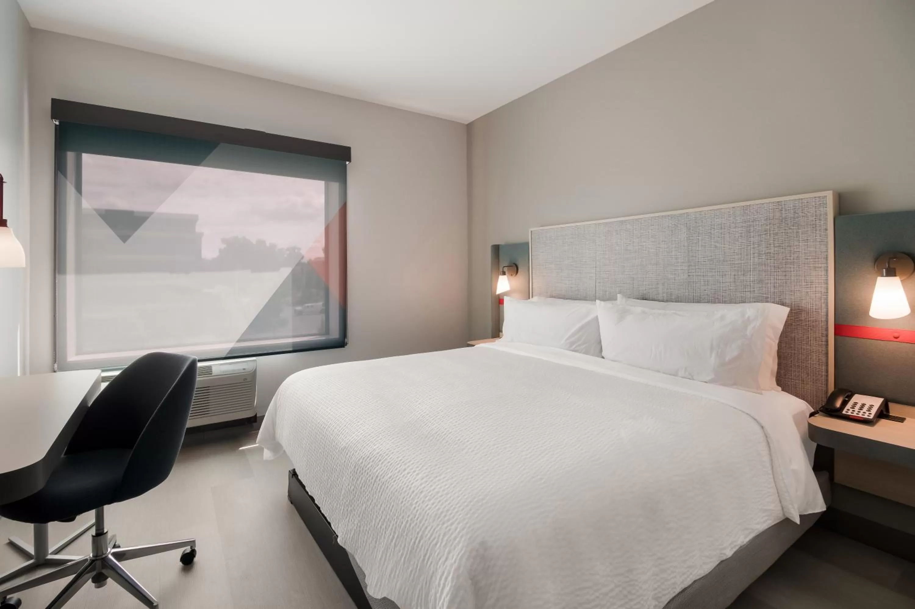 Bed in avid hotels - Mt Juliet Nashville Area by IHG