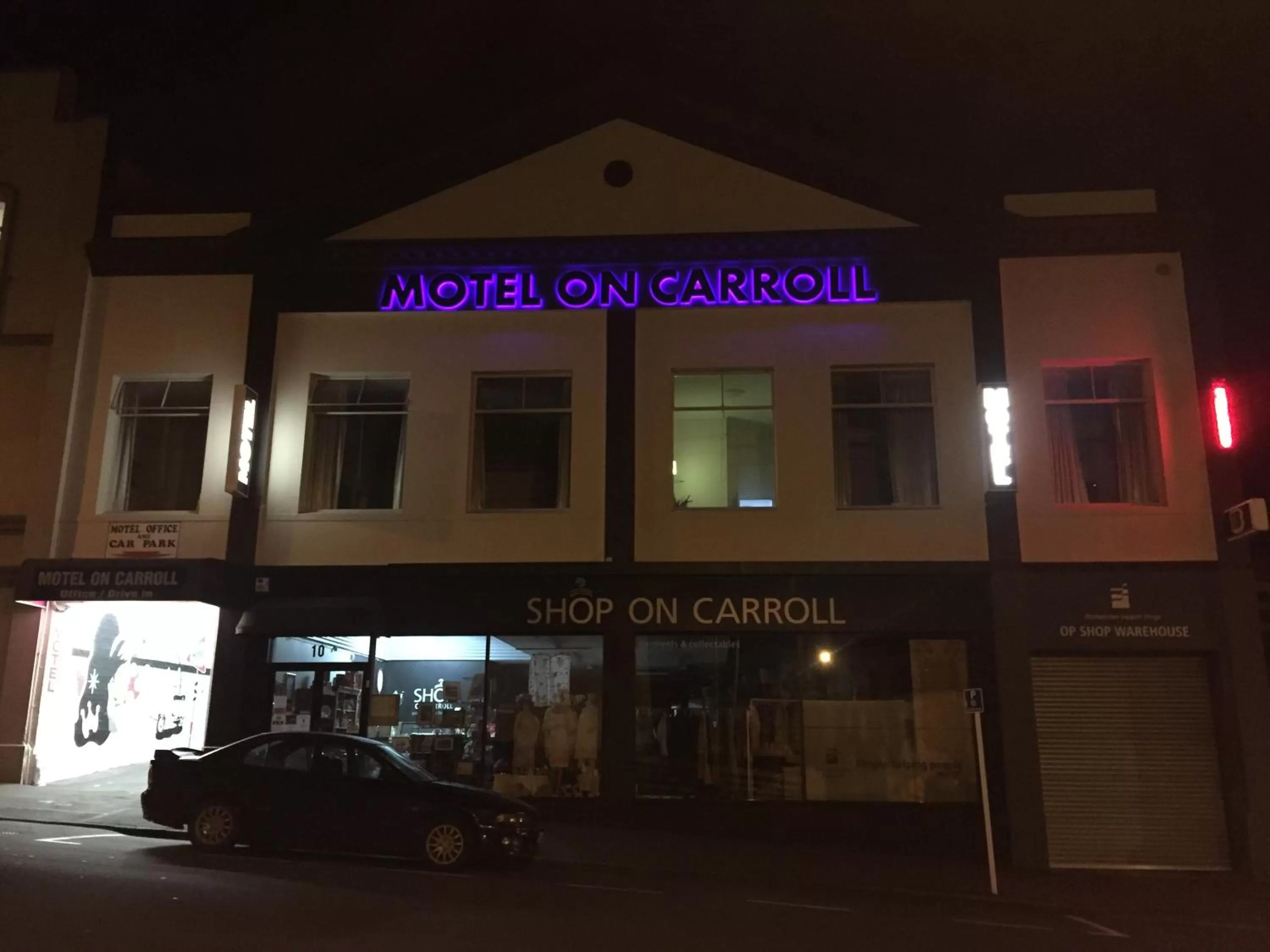 Facade/entrance in Motel on Carroll