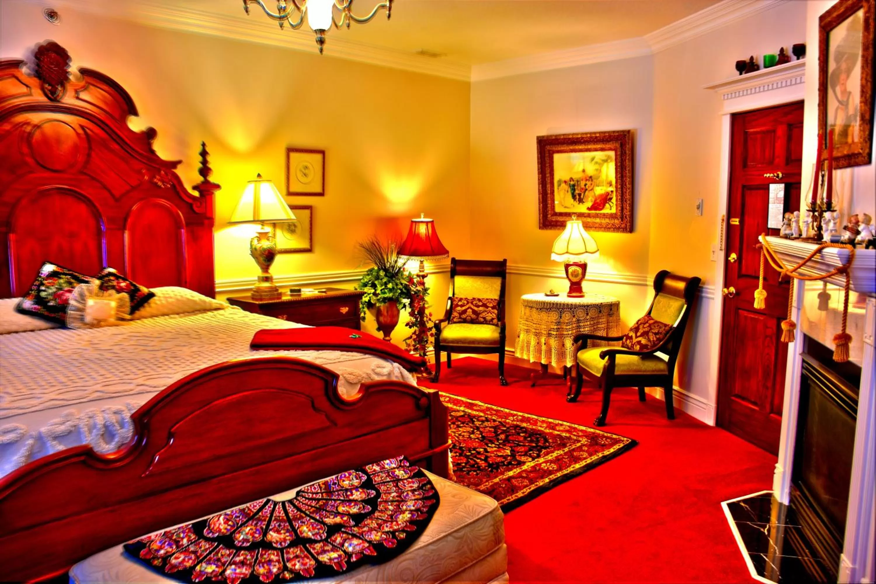 Bedroom in Big Yellow Inn