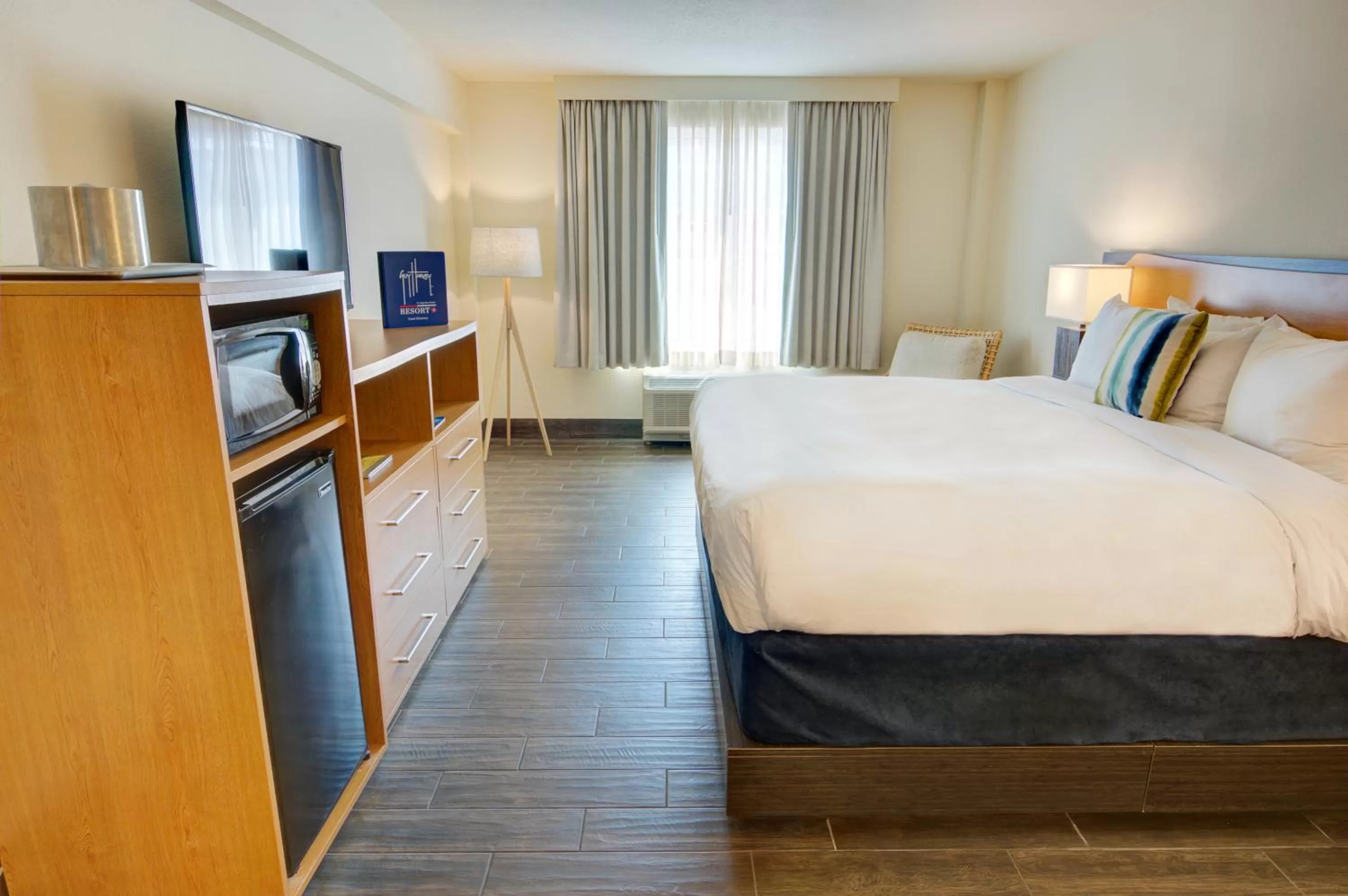 Photo of the whole room, Bed in Guy Harvey Resort on Saint Augustine Beach