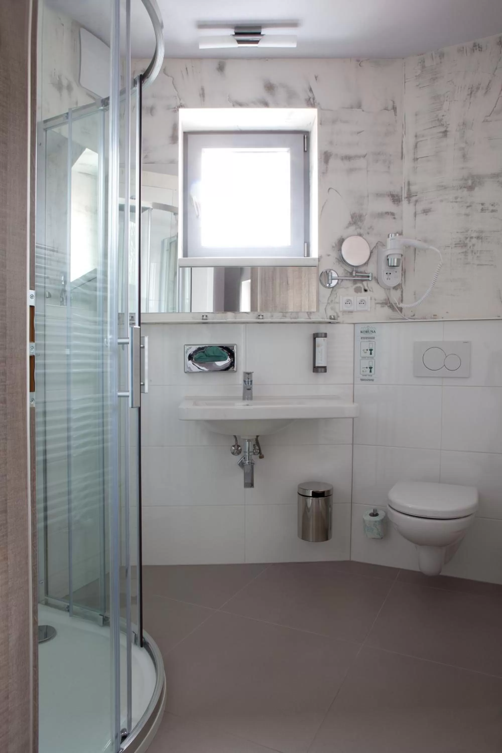 Bathroom in Hotel Koruna