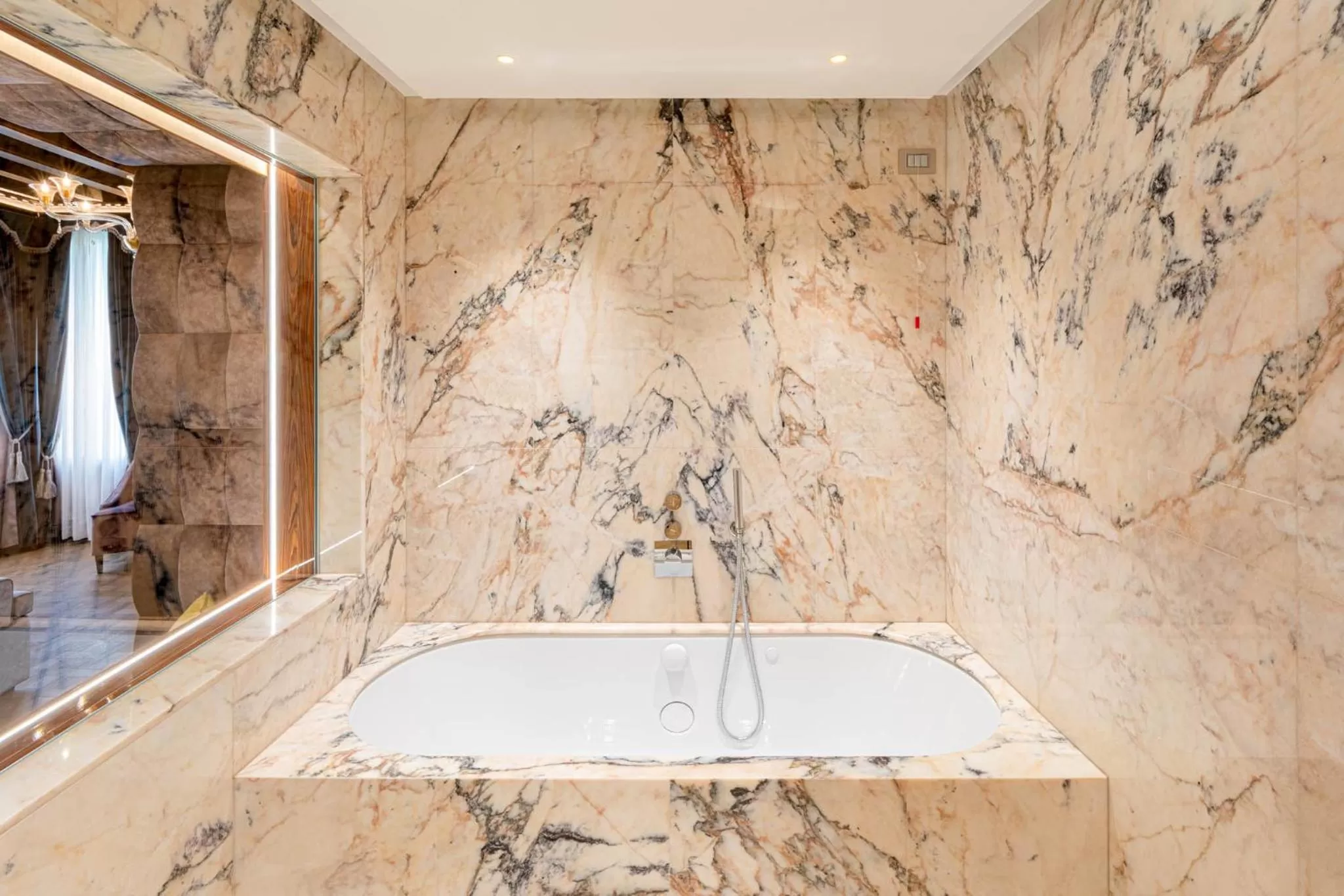 Bathroom in Hotel Donà Palace