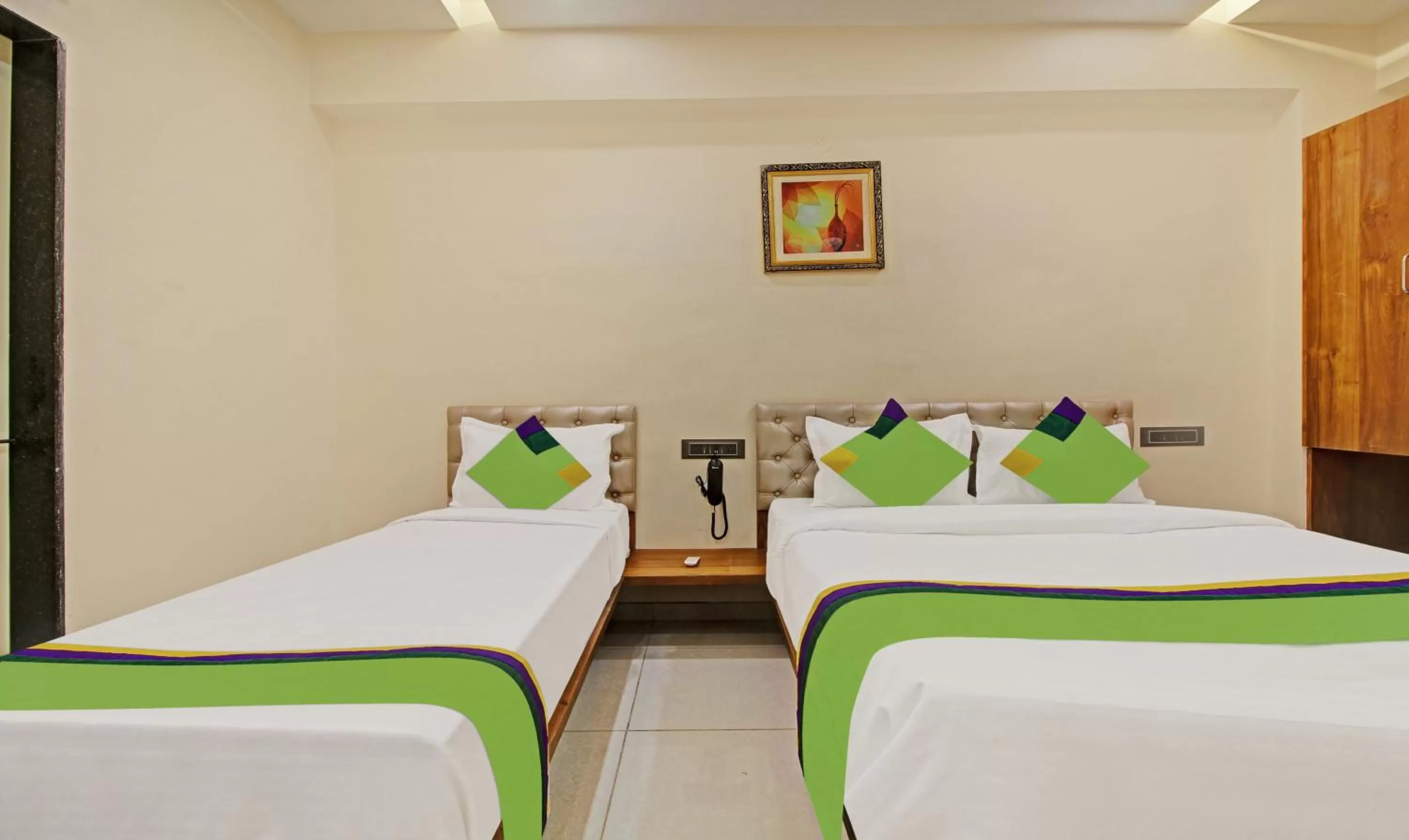 Bedroom, Bed in Treebo Royal Imperio, Hinjewadi