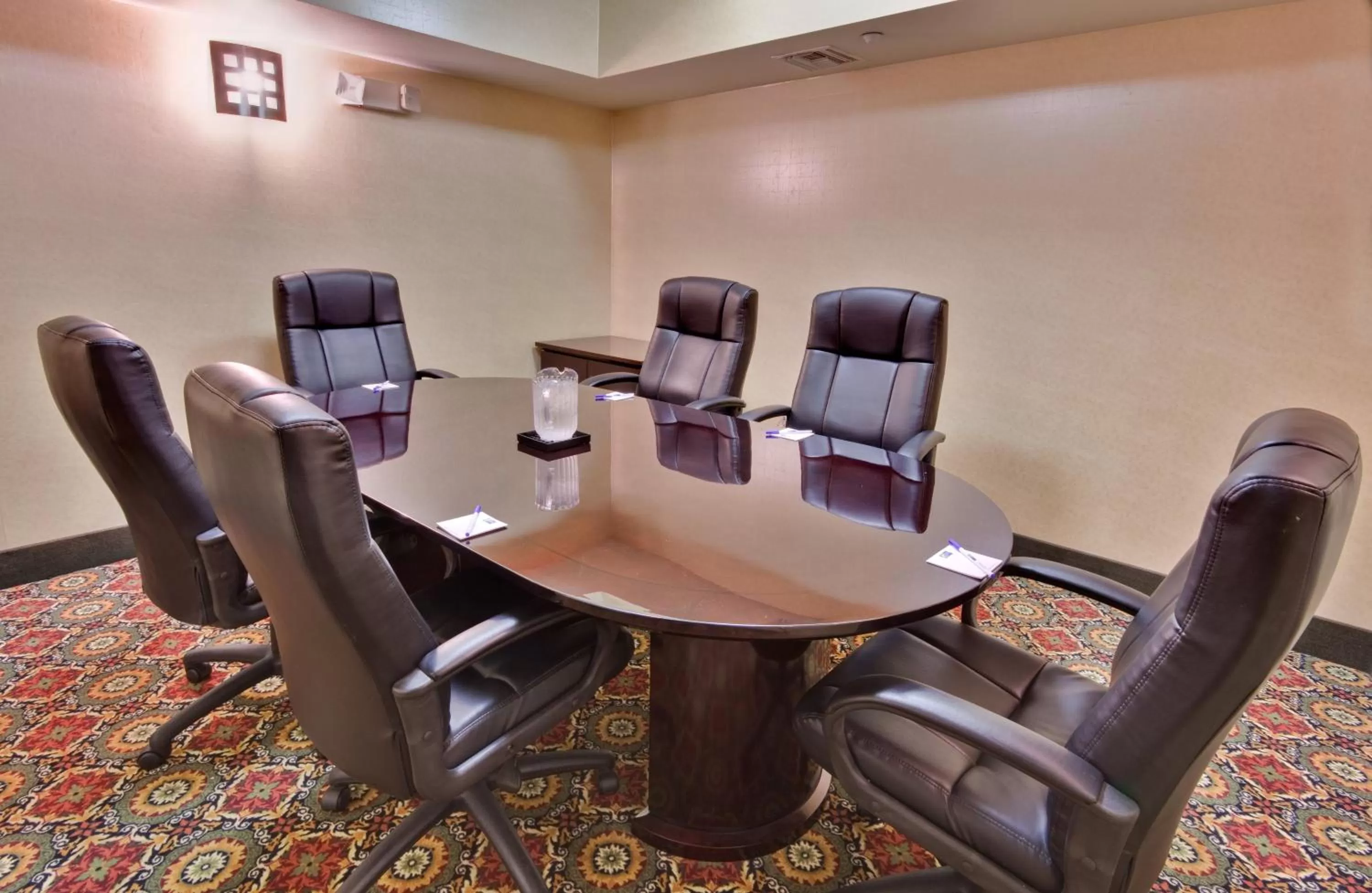 Meeting/conference room in Holiday Inn Express Hotel & Suites Ontario Airport-Mills Mall by IHG