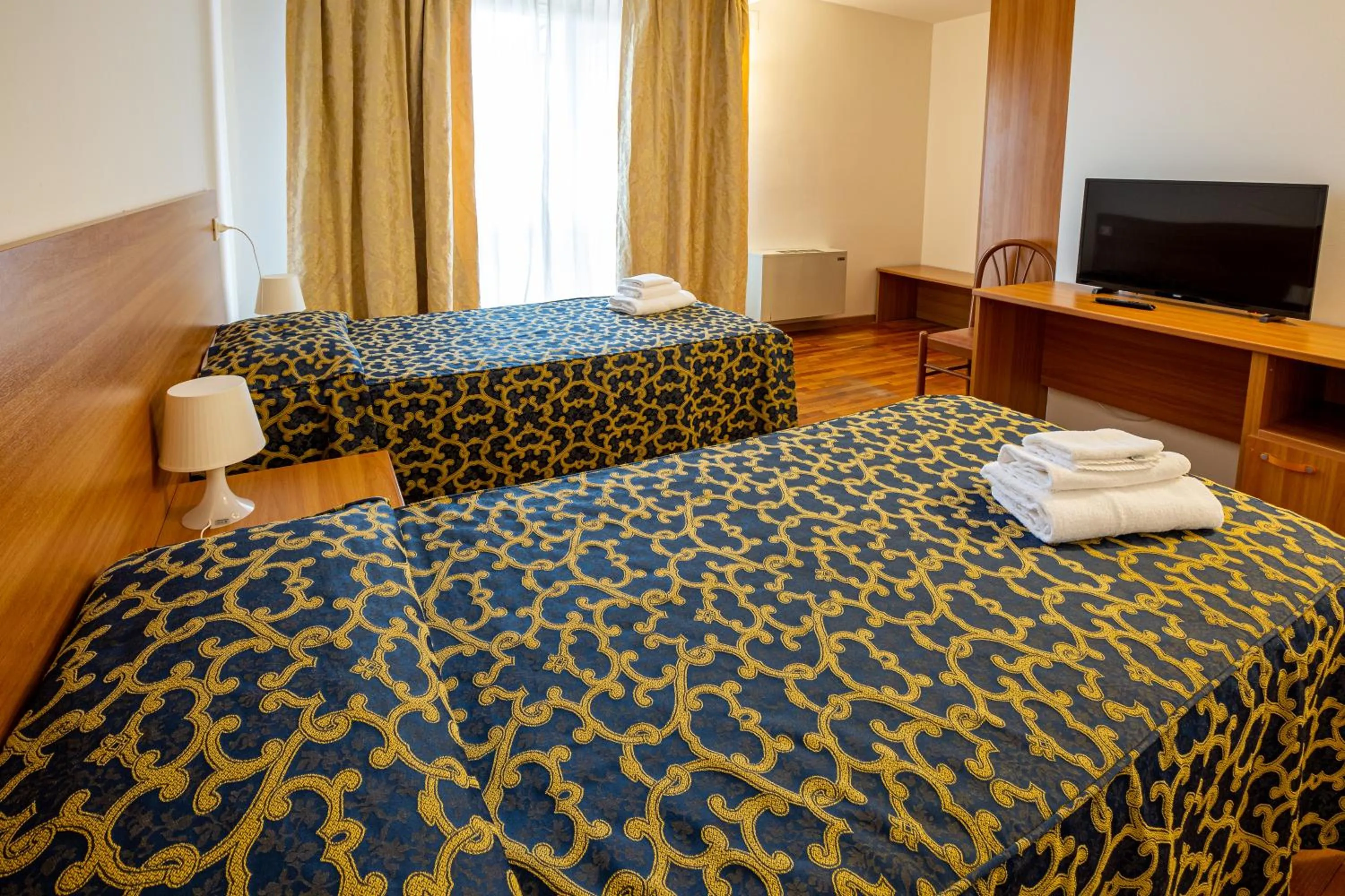 Bed in Hotel Villa Strassoldo "Ex Attianese Hotel Restaurant"