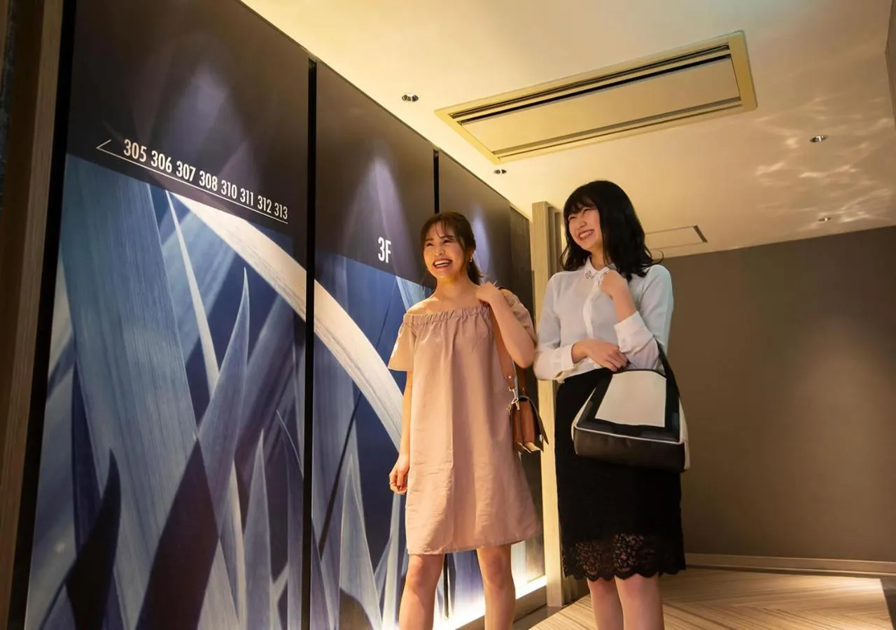 People in HOTEL U's Kouroen