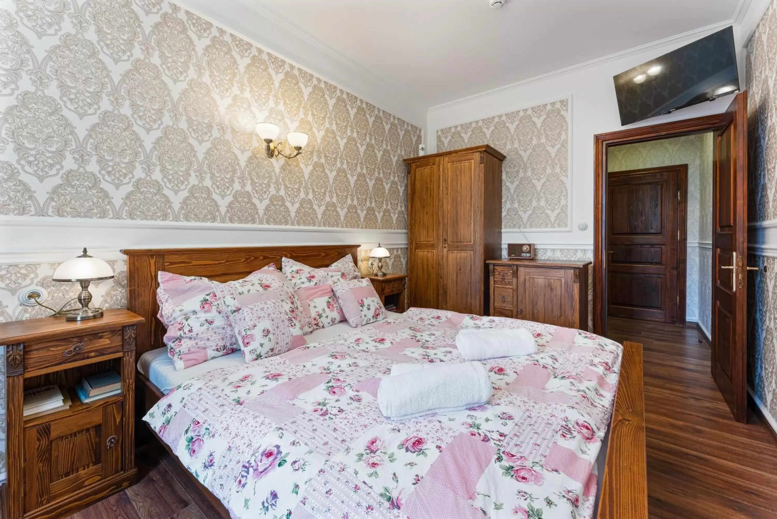 Deluxe Double Room with Shower - single occupancy in Villa Libosad Deluxe Double Room with Shower - single occupancy in Villa Libosad