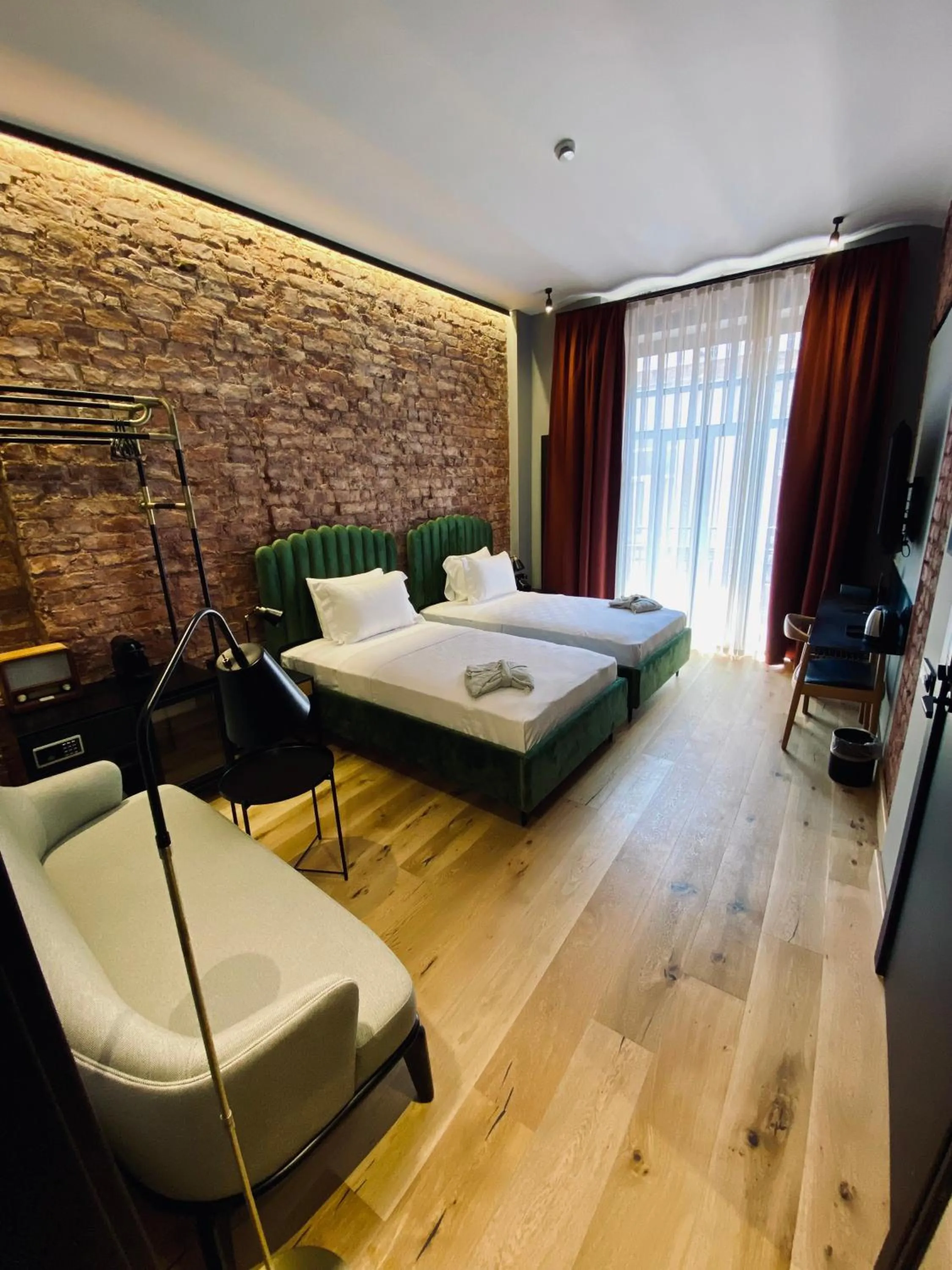 Photo of the whole room, Bed in RUZ Hotels