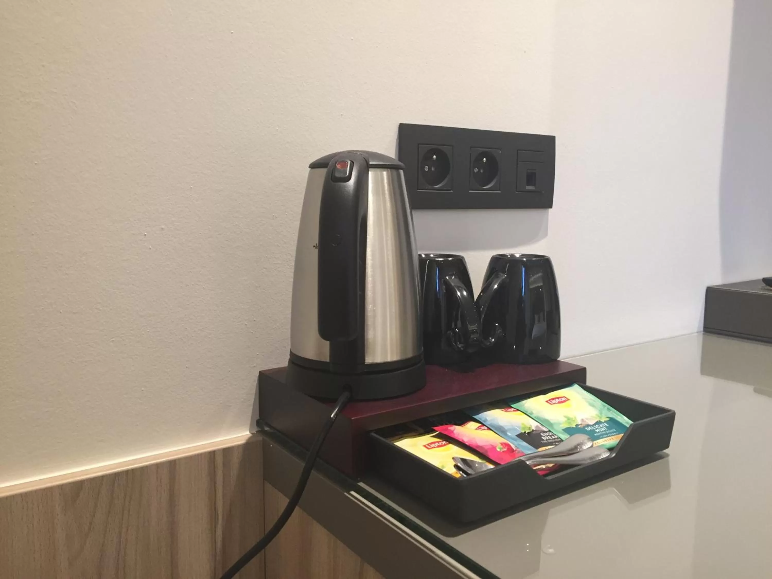 Coffee/tea facilities in twee broeders