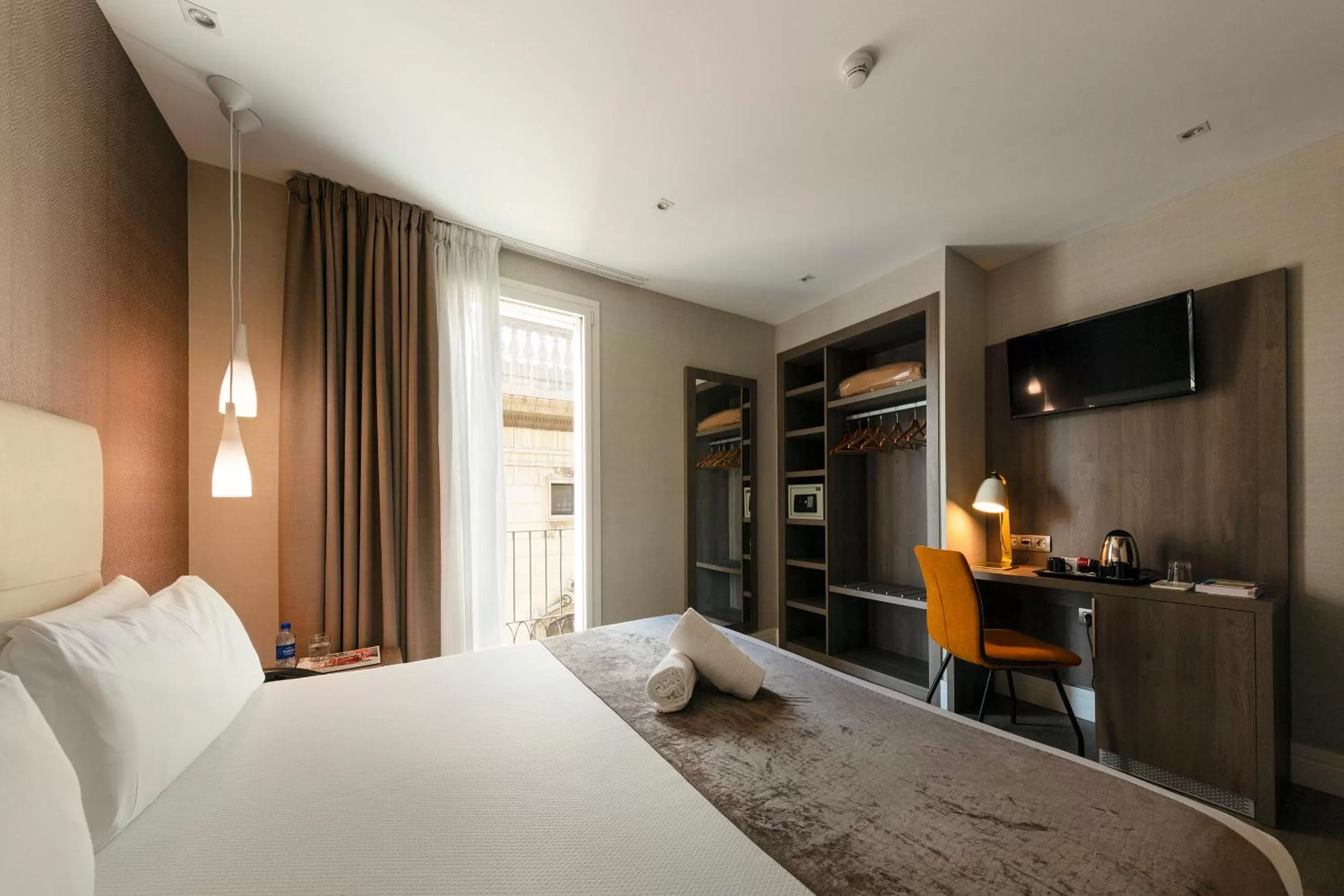 Photo of the whole room, Bed in Hotel Oasis