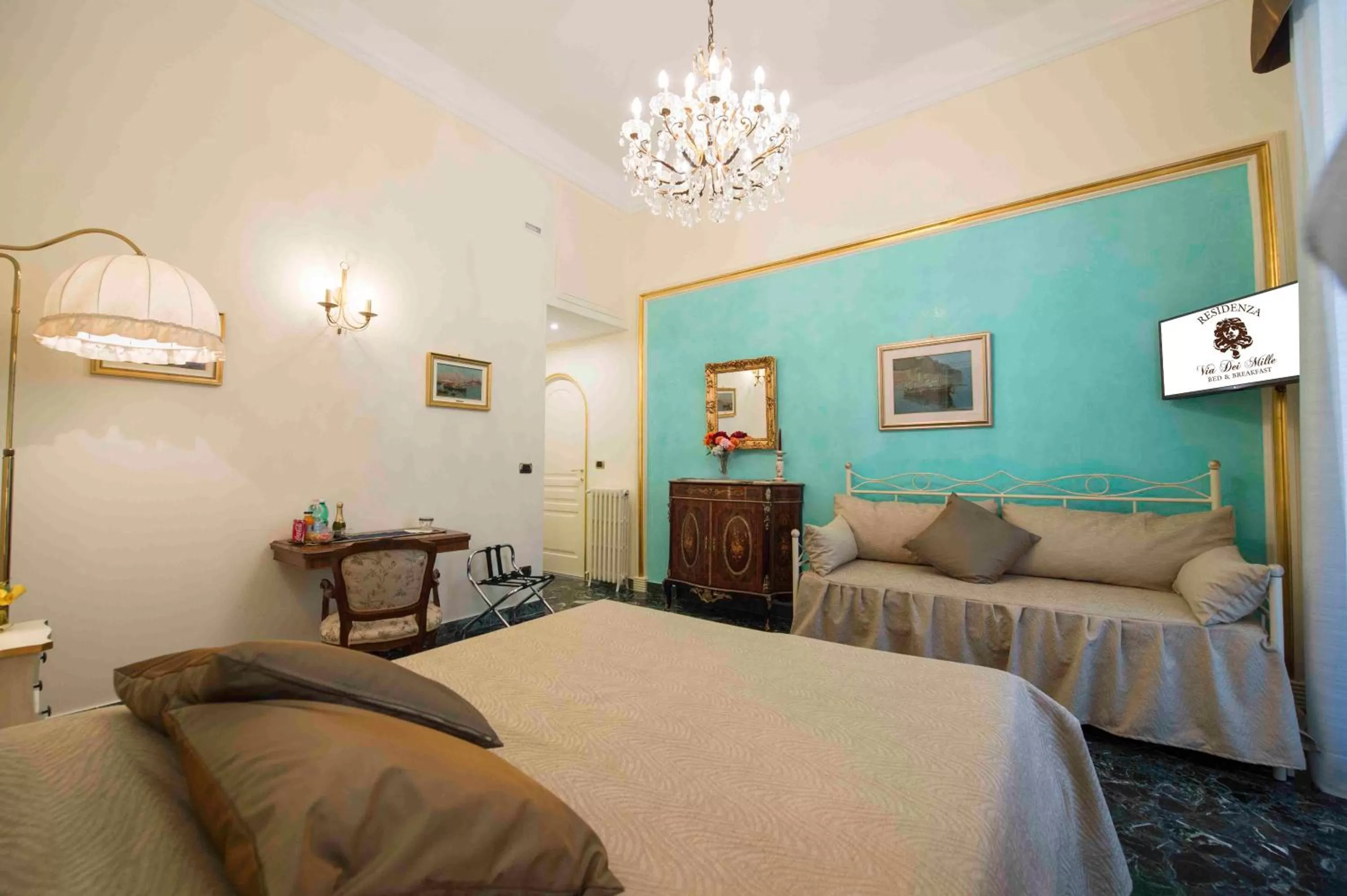 Photo of the whole room, Bed in B&B Residenza Via Dei Mille