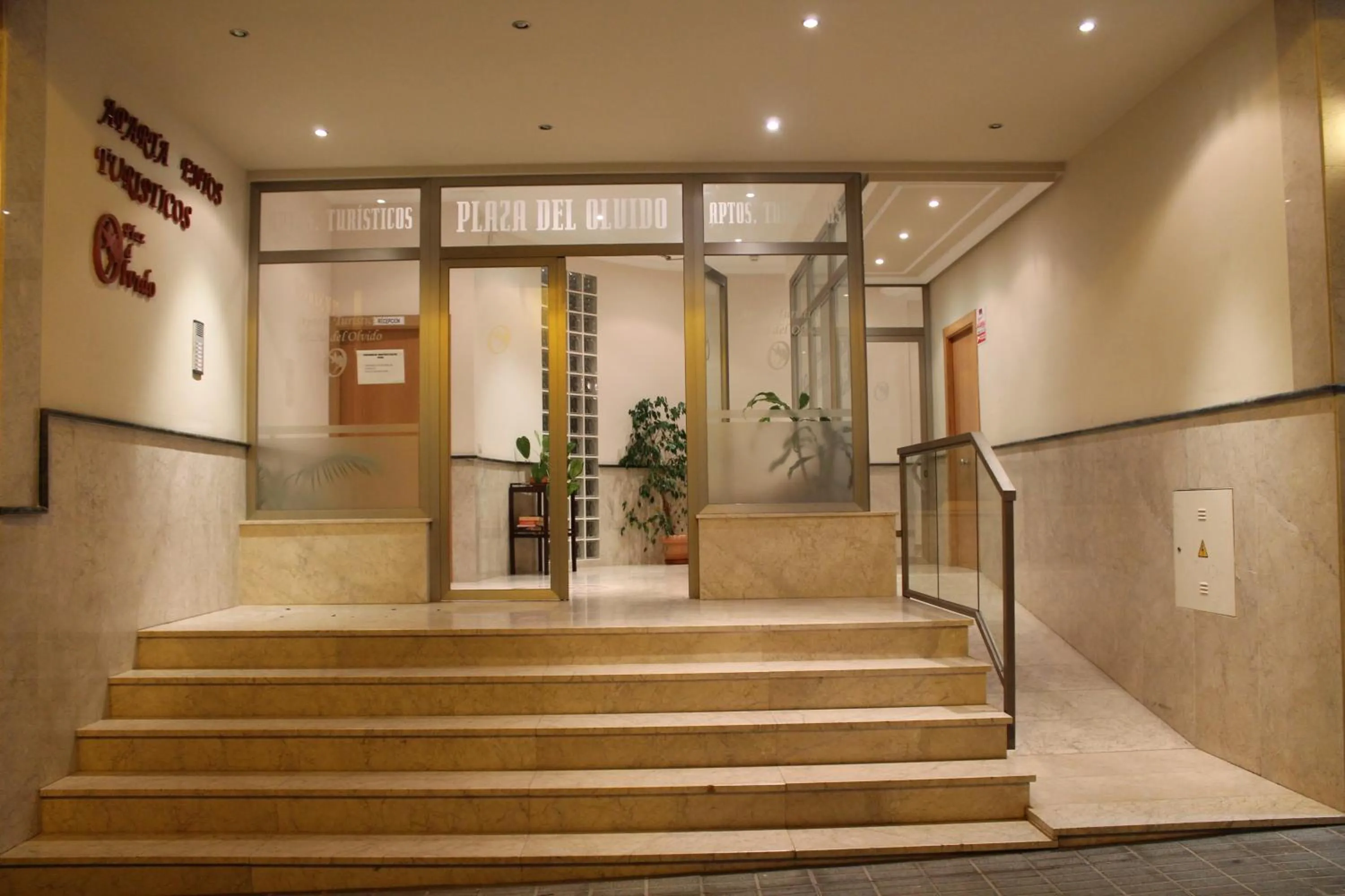 Facade/entrance in Apartamentos Turísticos Plaza del Olvido