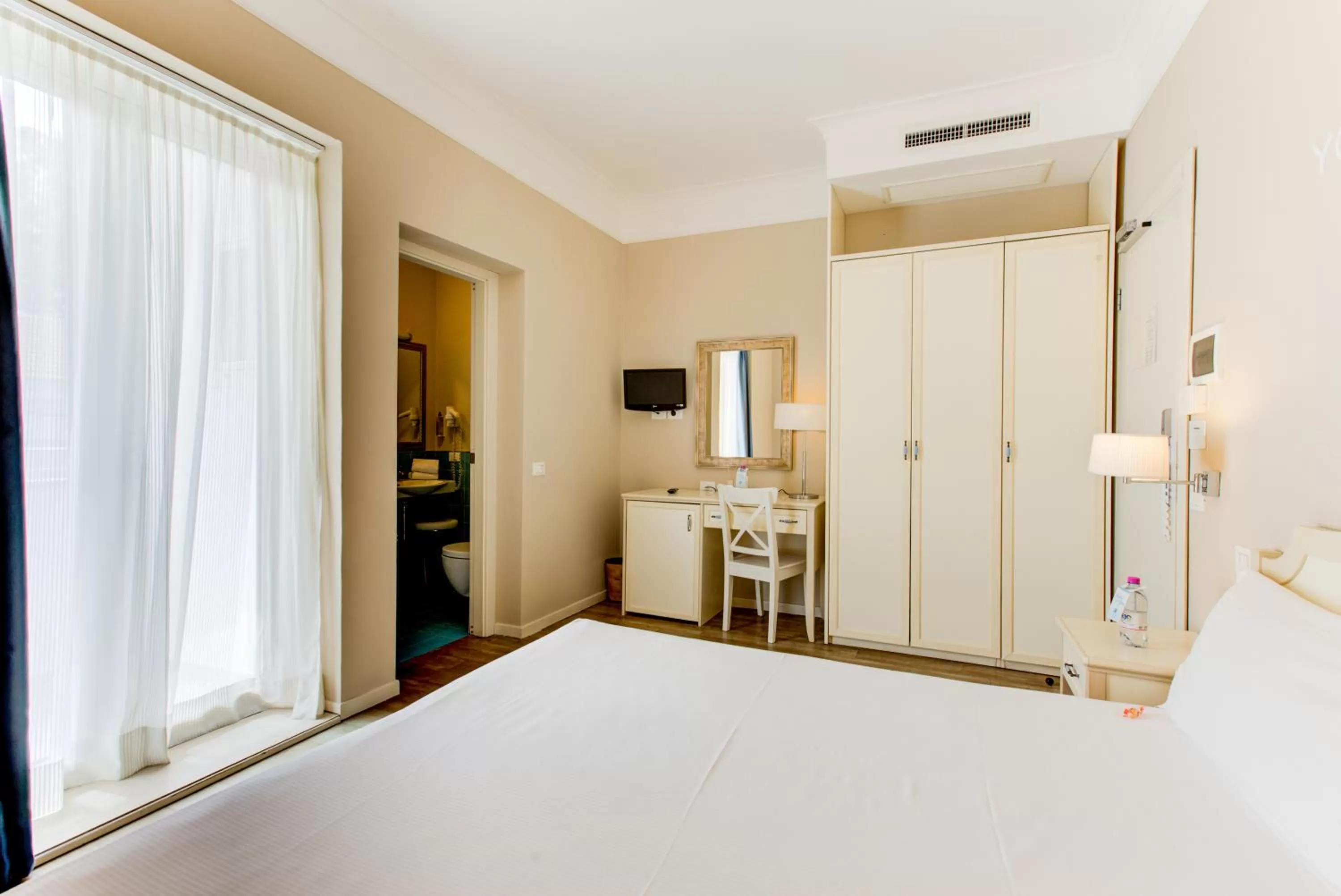 Standard Double with Balcony in BeYou Hotel Villa Rosa