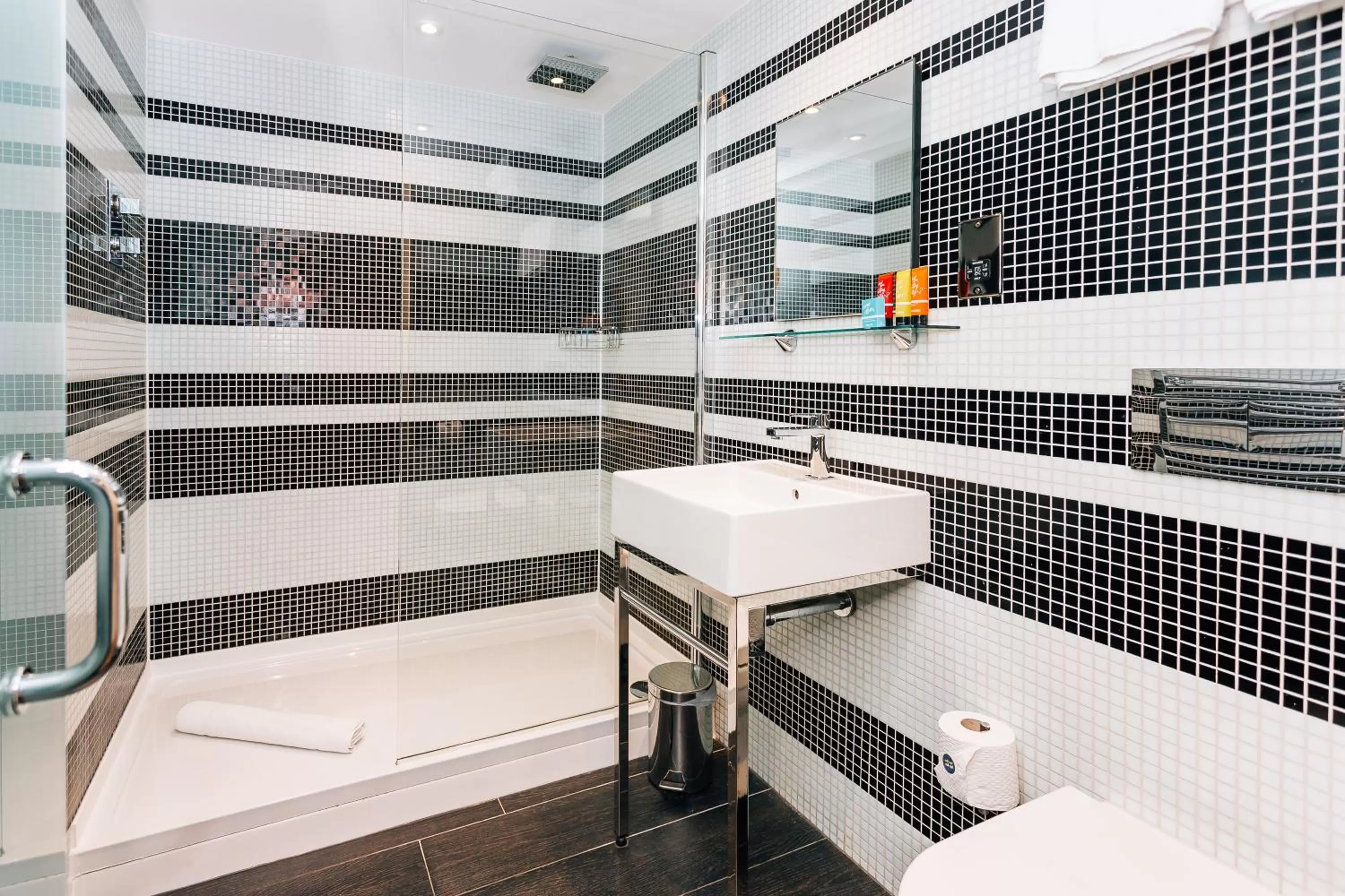 Toilet in Stay Central Hotel