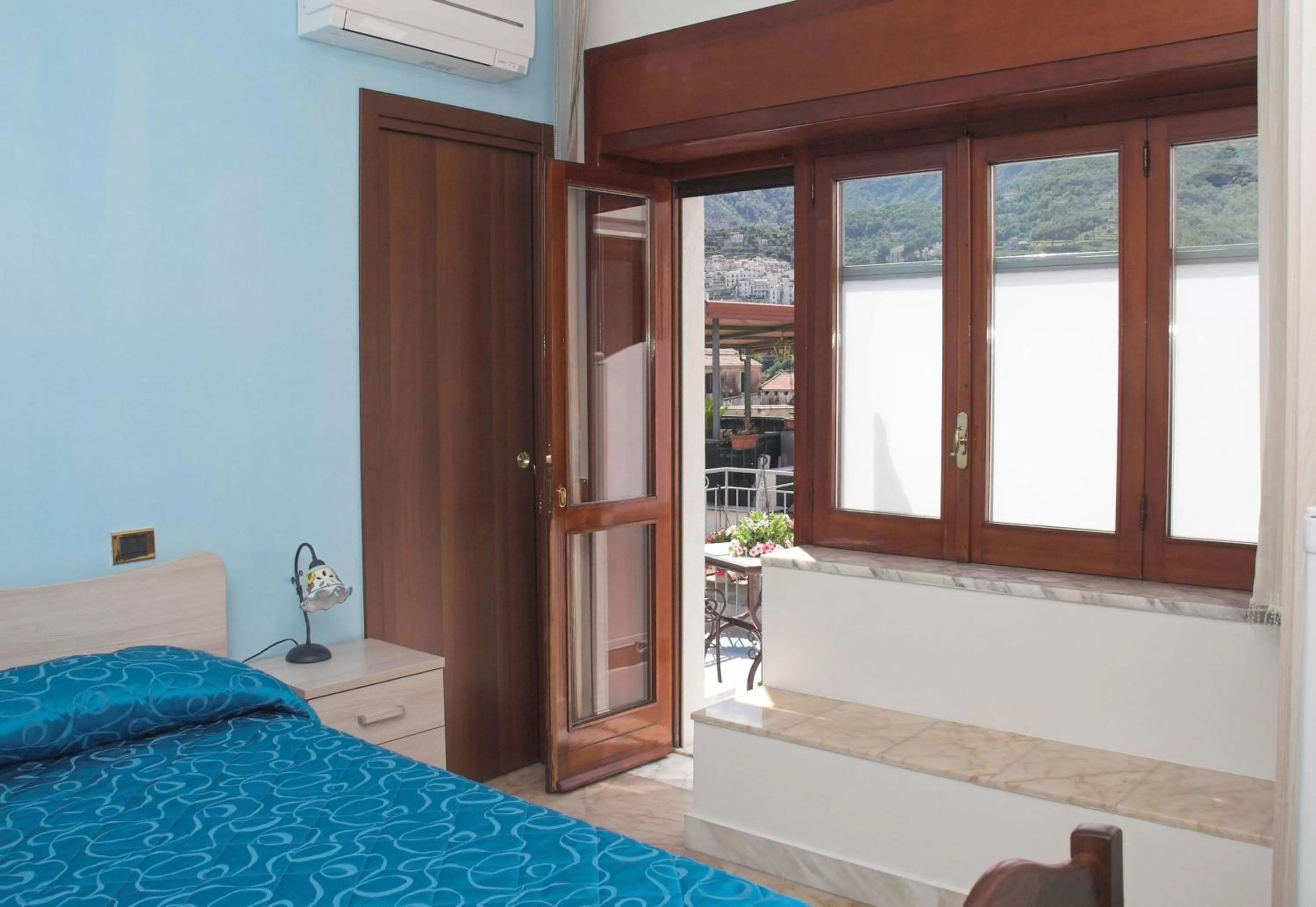 Photo of the whole room in B&B Elisa