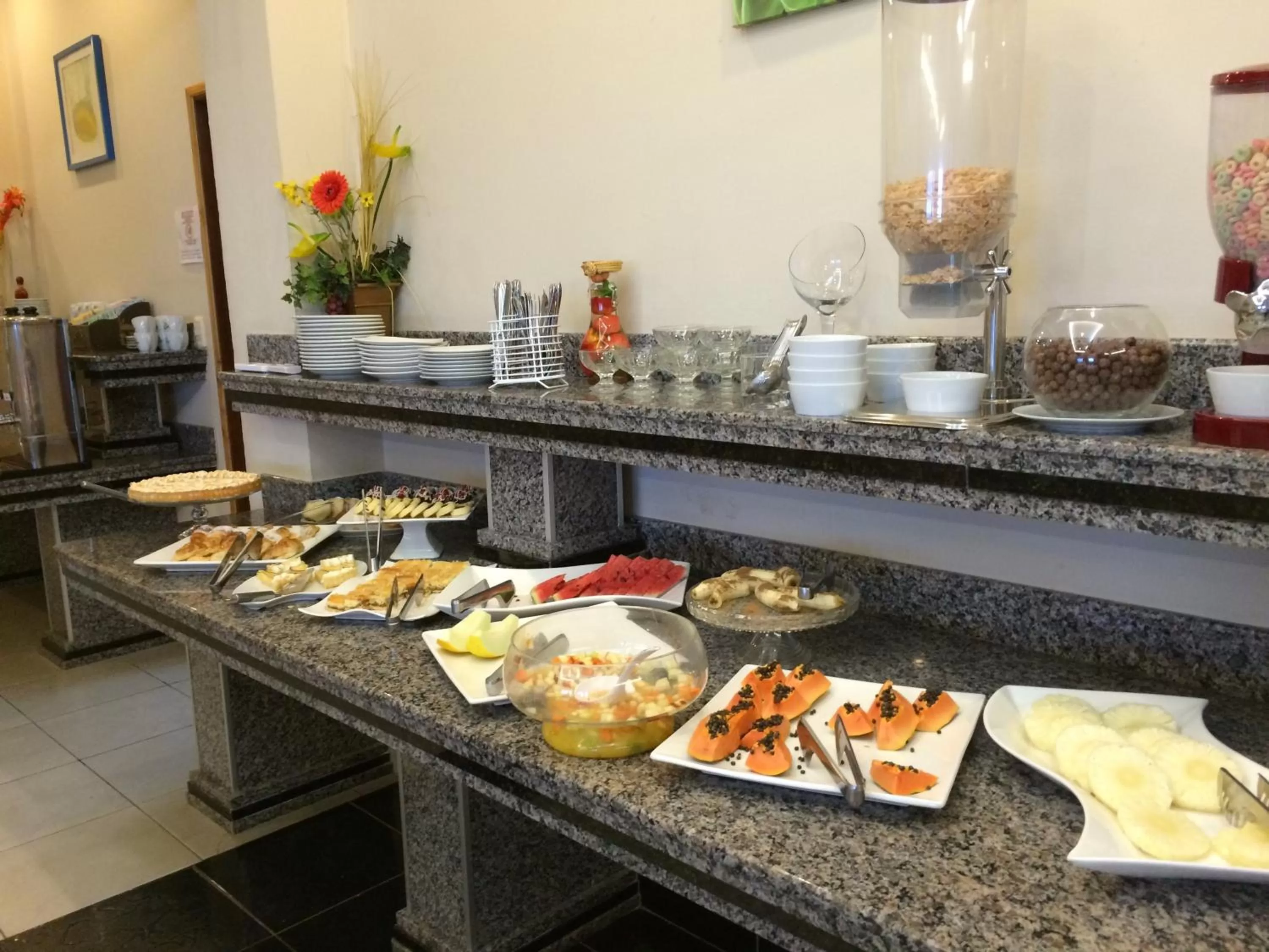 American breakfast in De La Costa Hotel