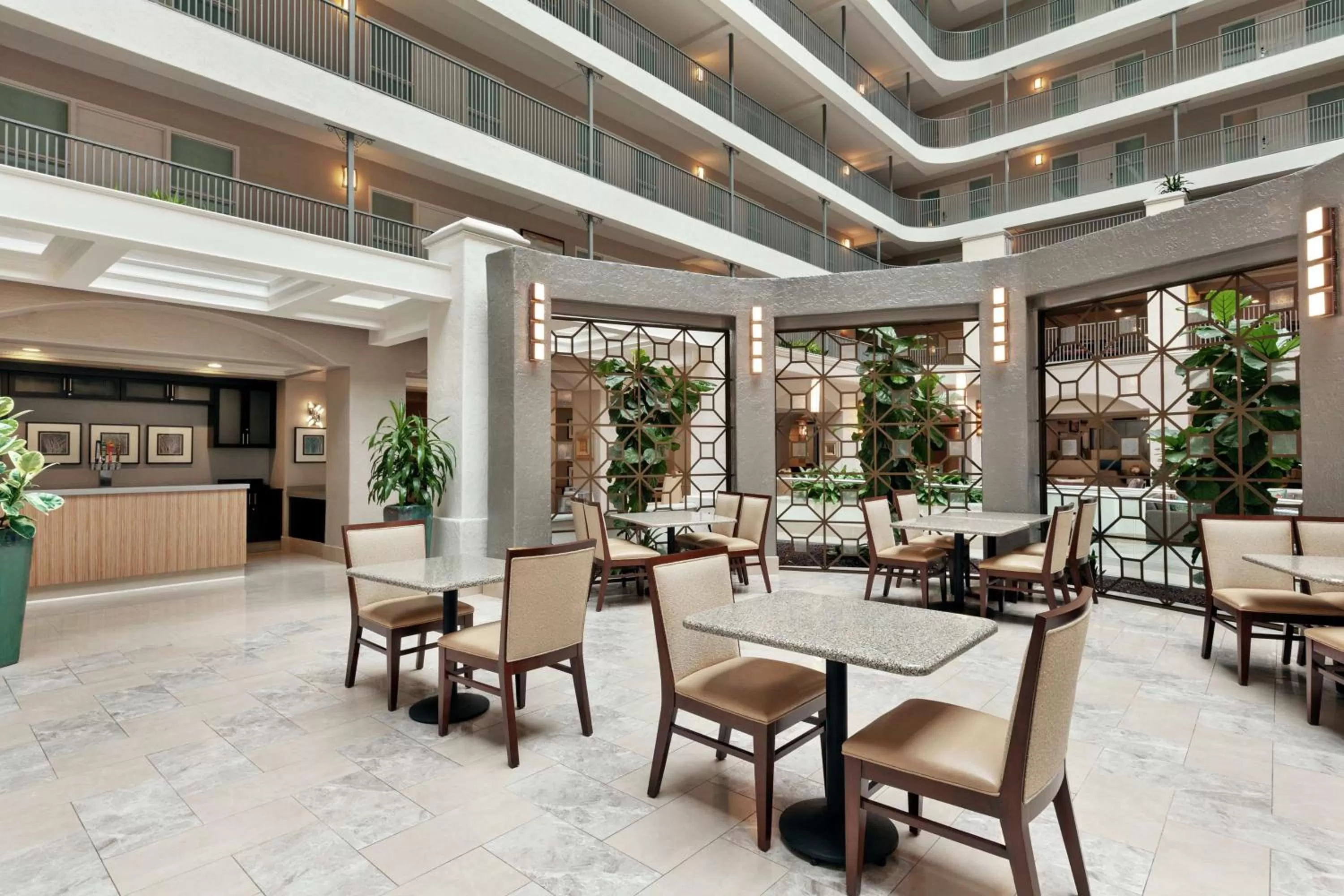 Lobby or reception in Embassy Suites by Hilton Santa Ana Orange County Airport