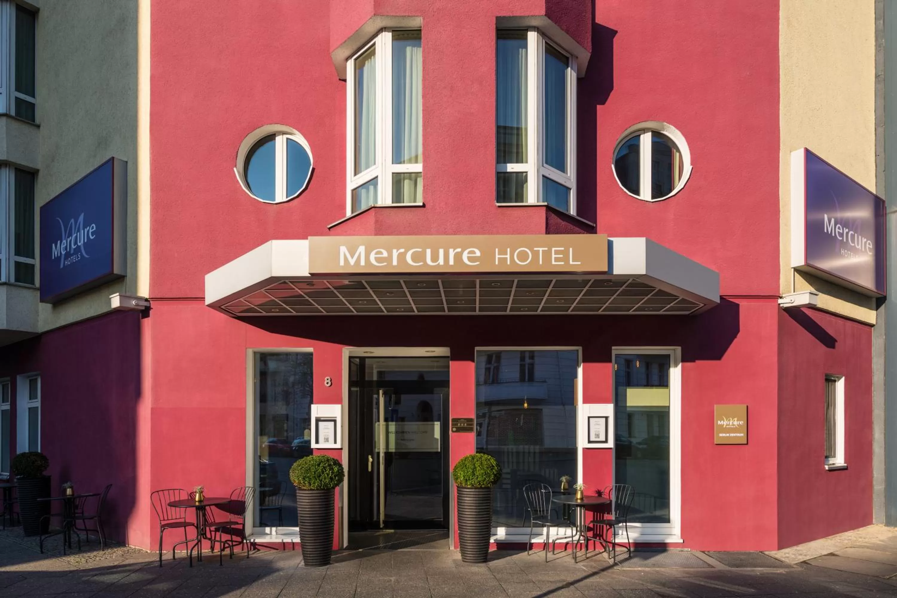 Facade/entrance in Mercure Hotel Berlin Zentrum Superior