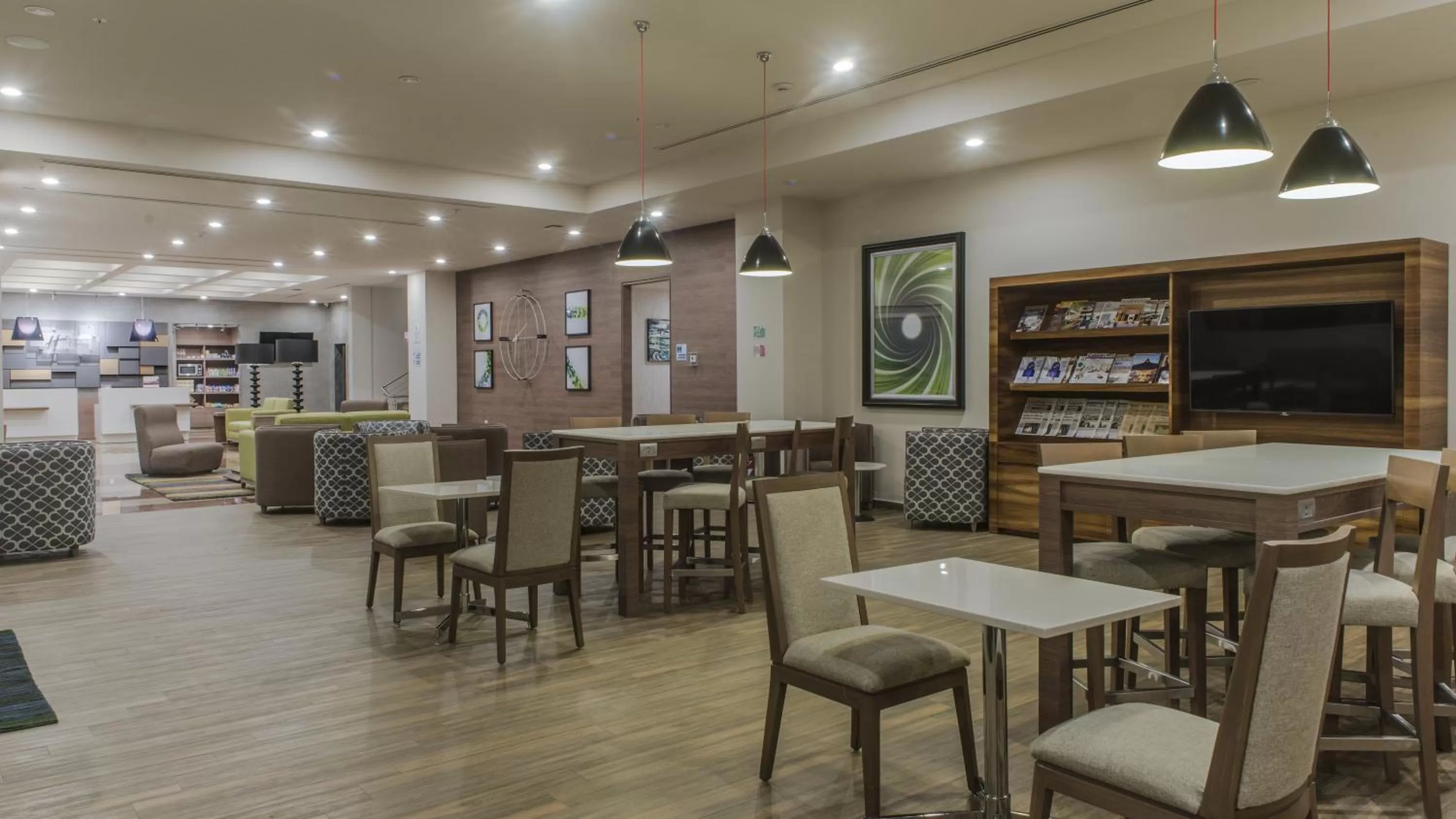 Property building in Holiday Inn Express Mexico- Toreo by IHG