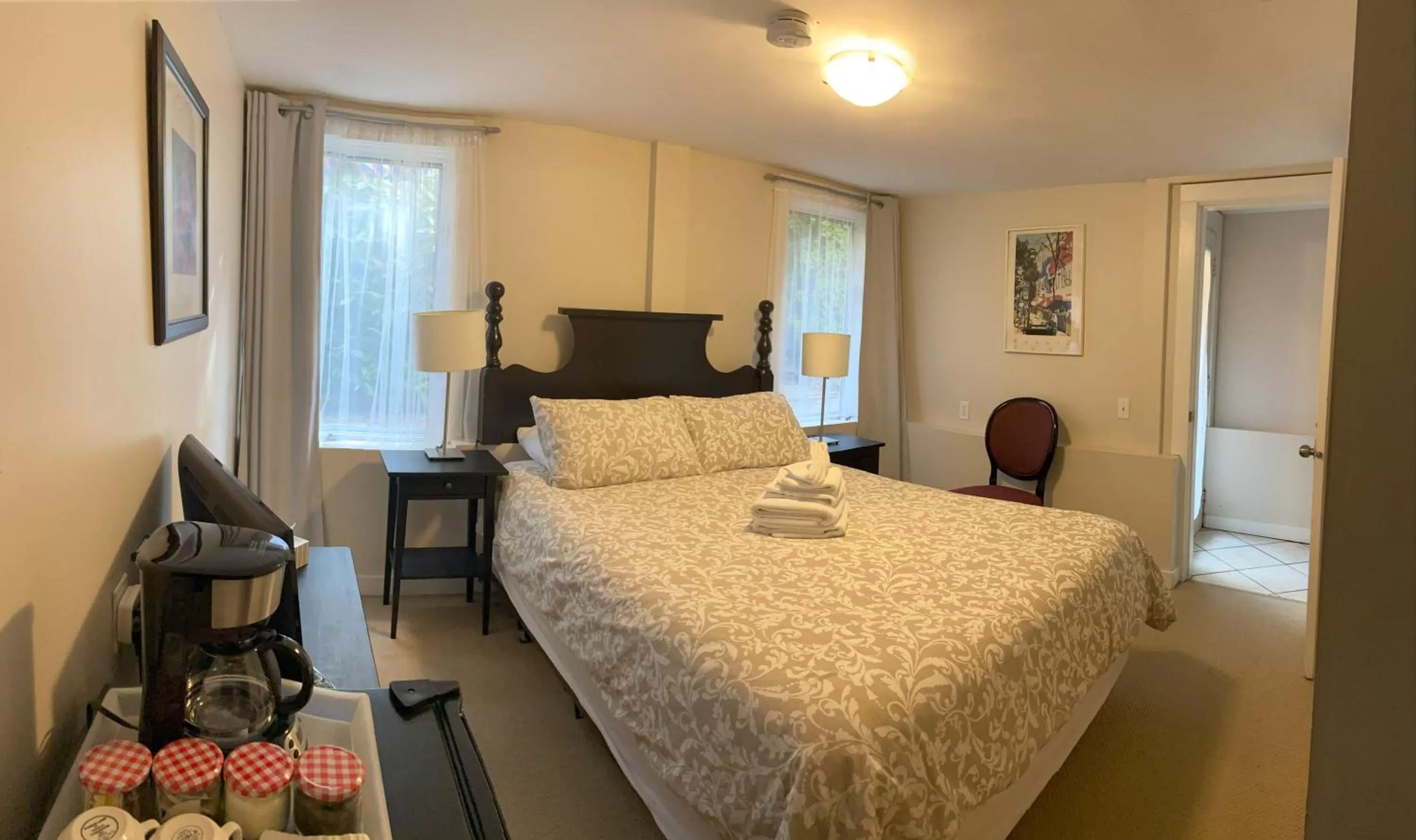 Budget Double Room in Douglas Guest House