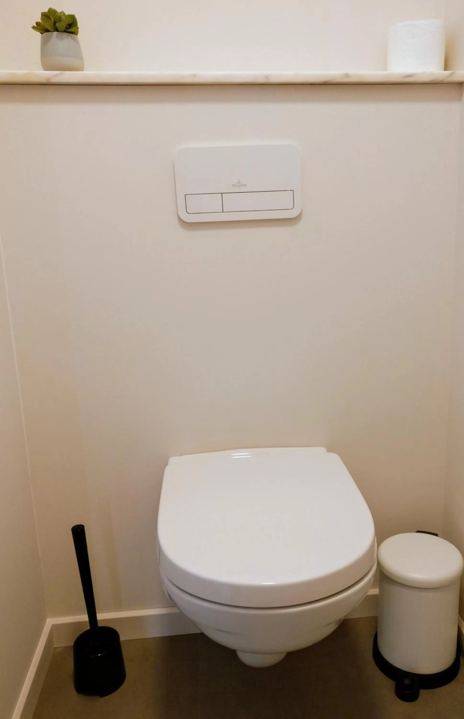 Toilet in B & B De Veurnse Slaper