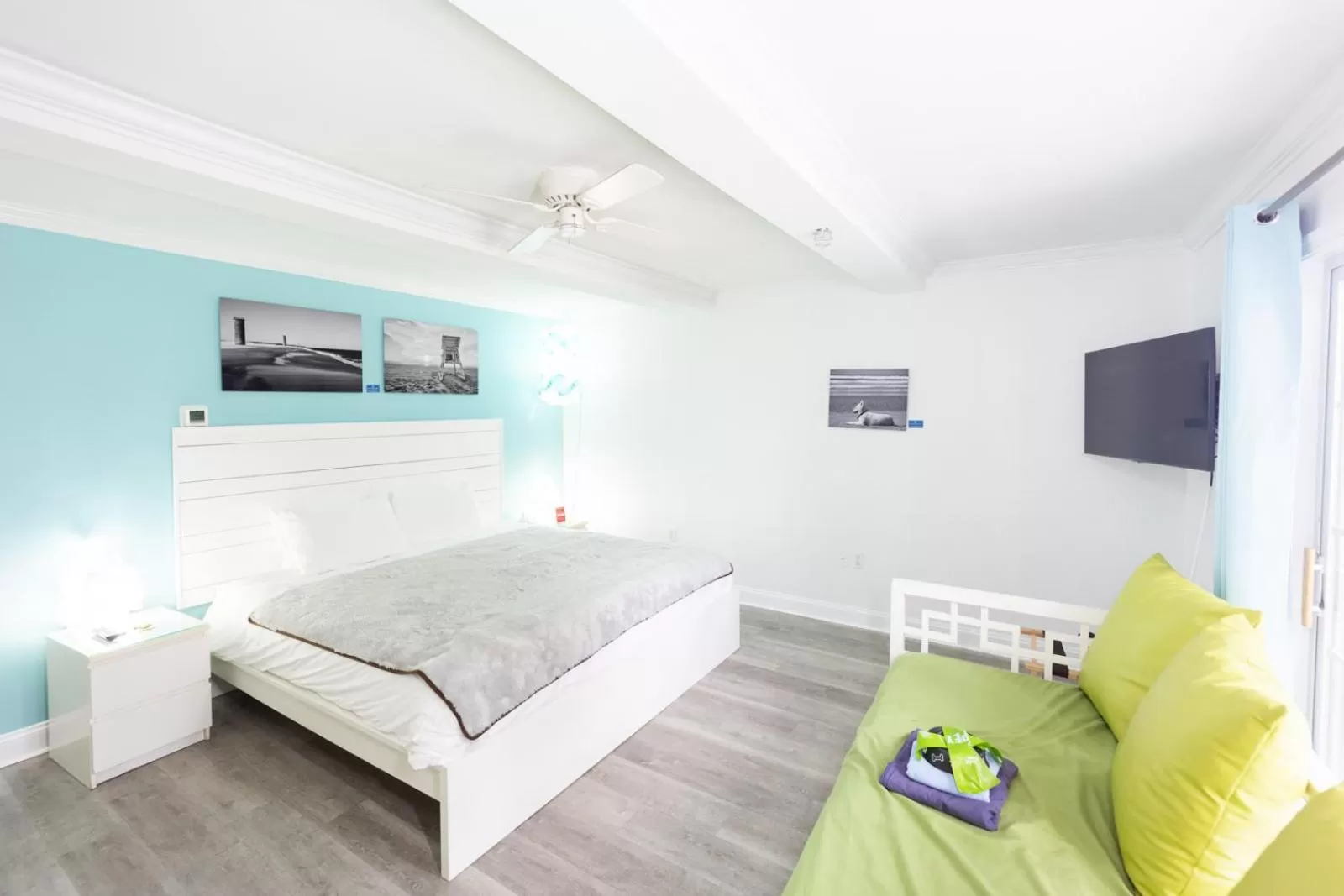 Bed in Canalside Inn