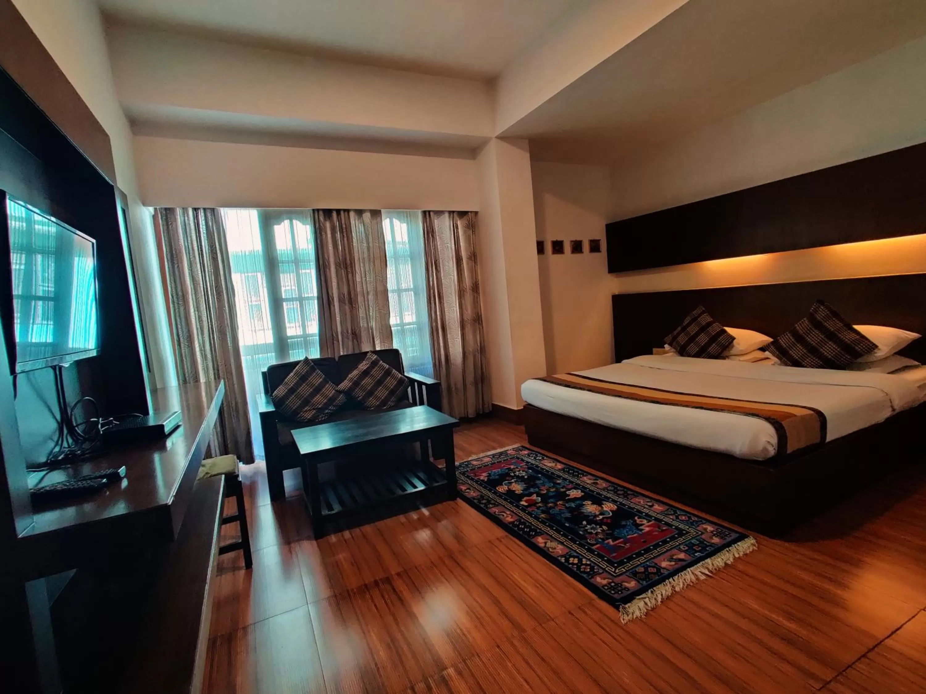 cot, Bed in Hotel Tarayana