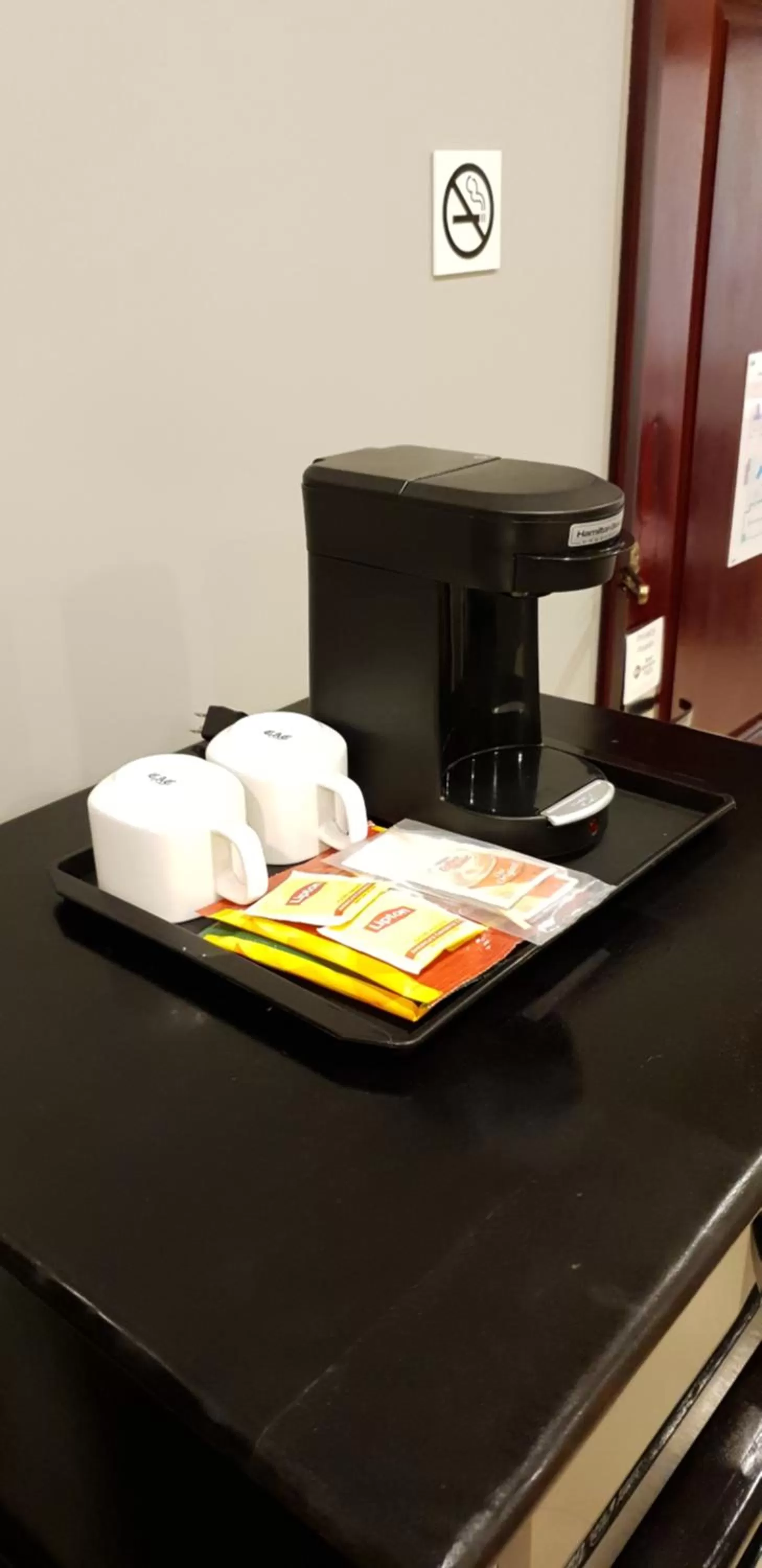 Coffee/tea facilities in Best Western Plus Belize Biltmore Plaza