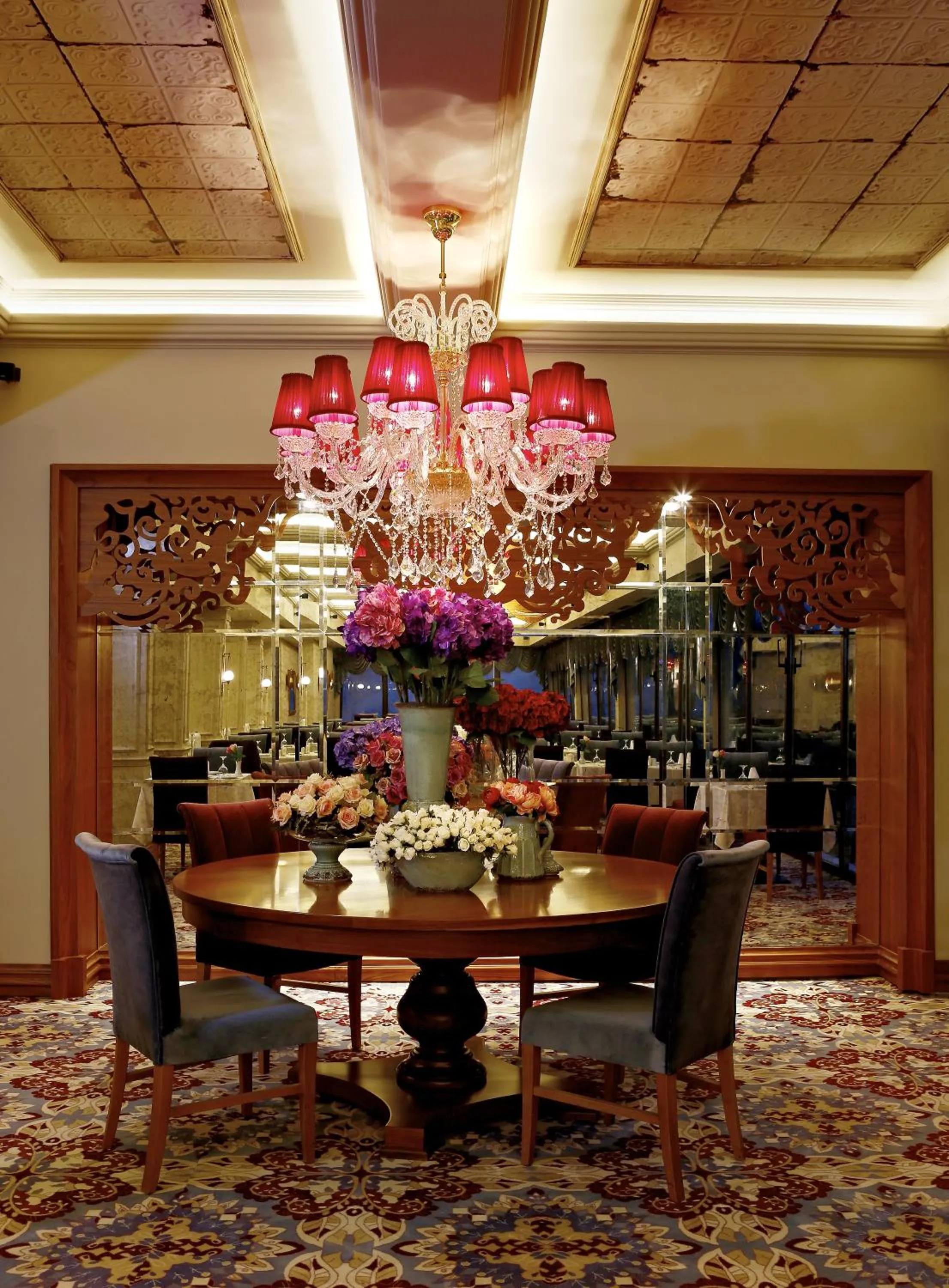 Restaurant/places to eat in Gonluferah Thermal Hotel