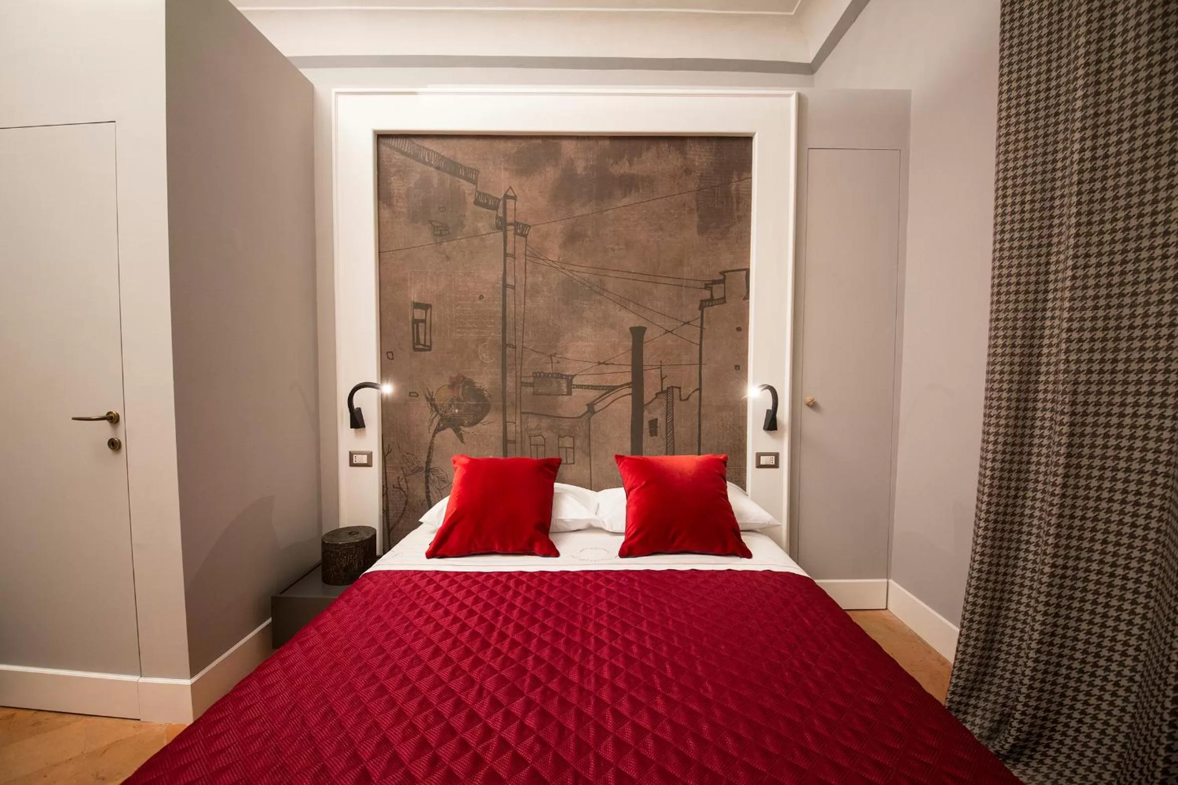 Bed in Palazzo Cannavina Suite & Private SPA